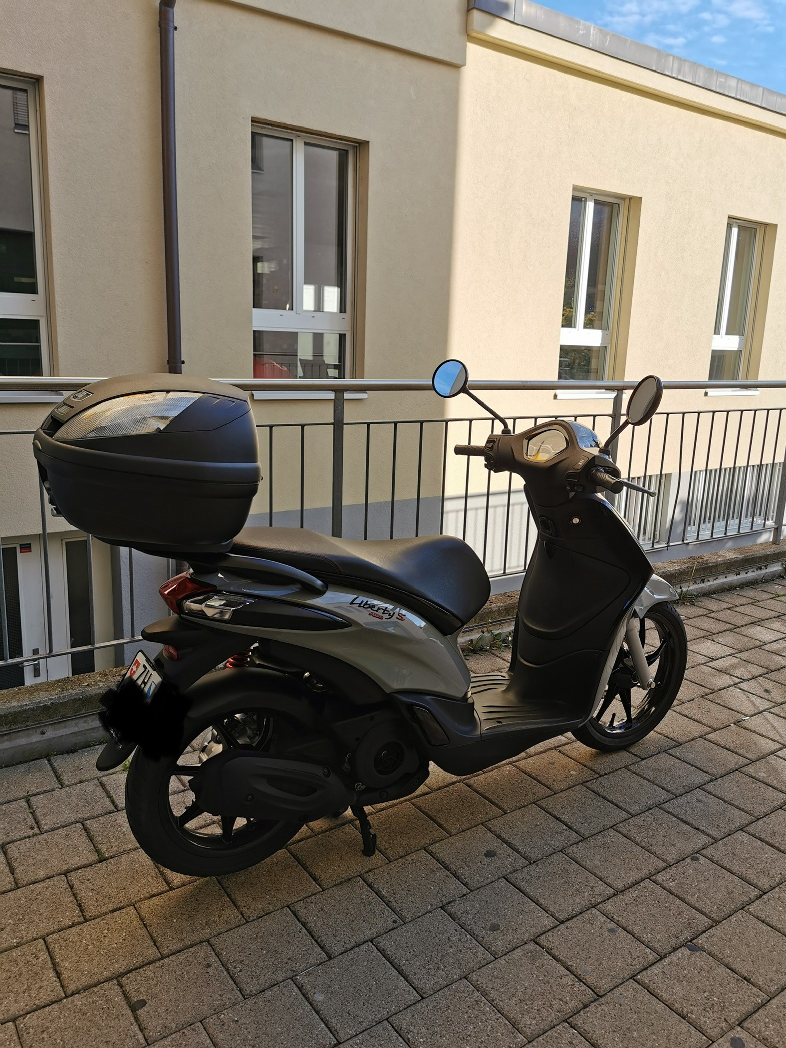 PIAGGIO Liberty 125 Sport-image-1