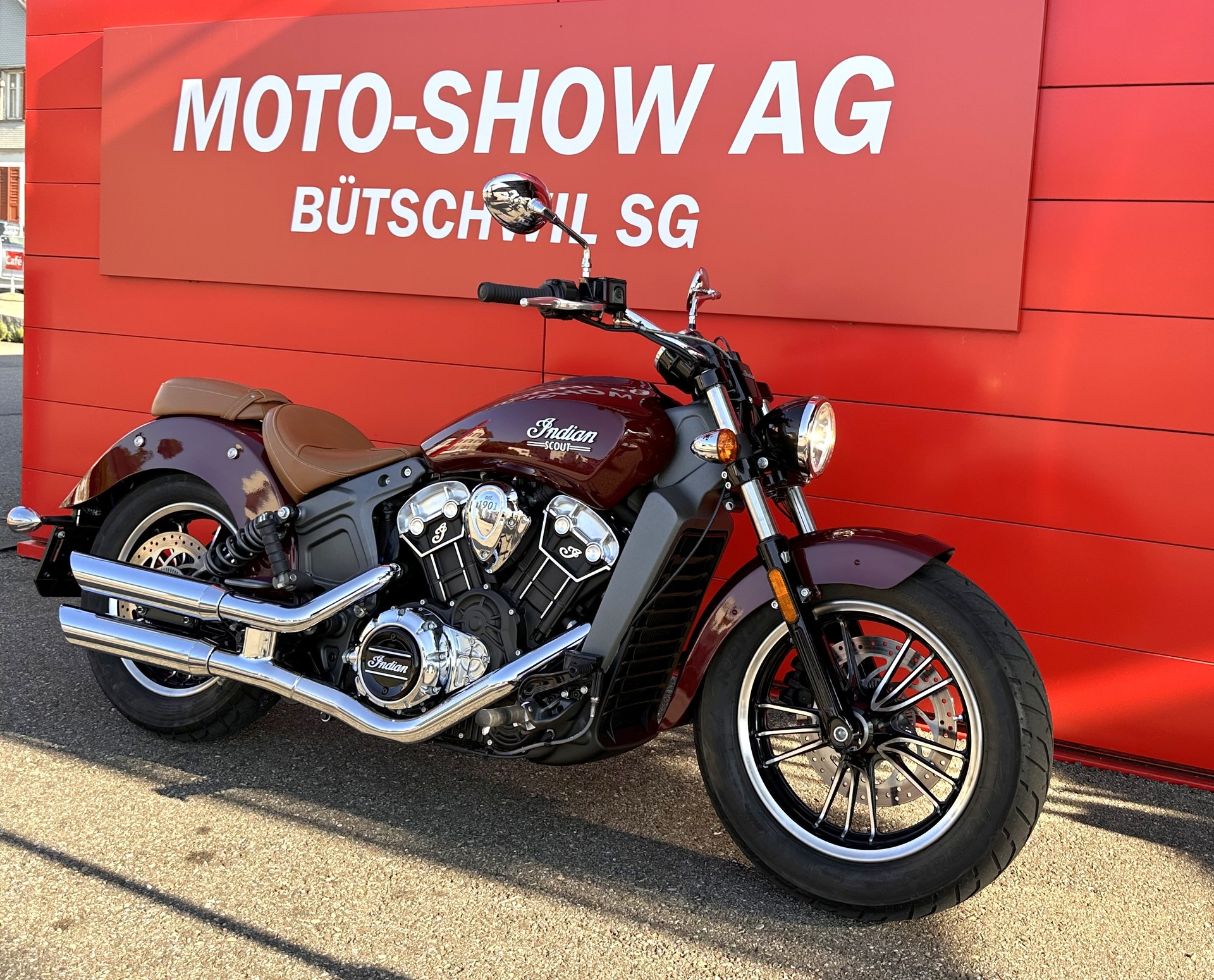 INDIAN Scout ABS-showroom-element-1