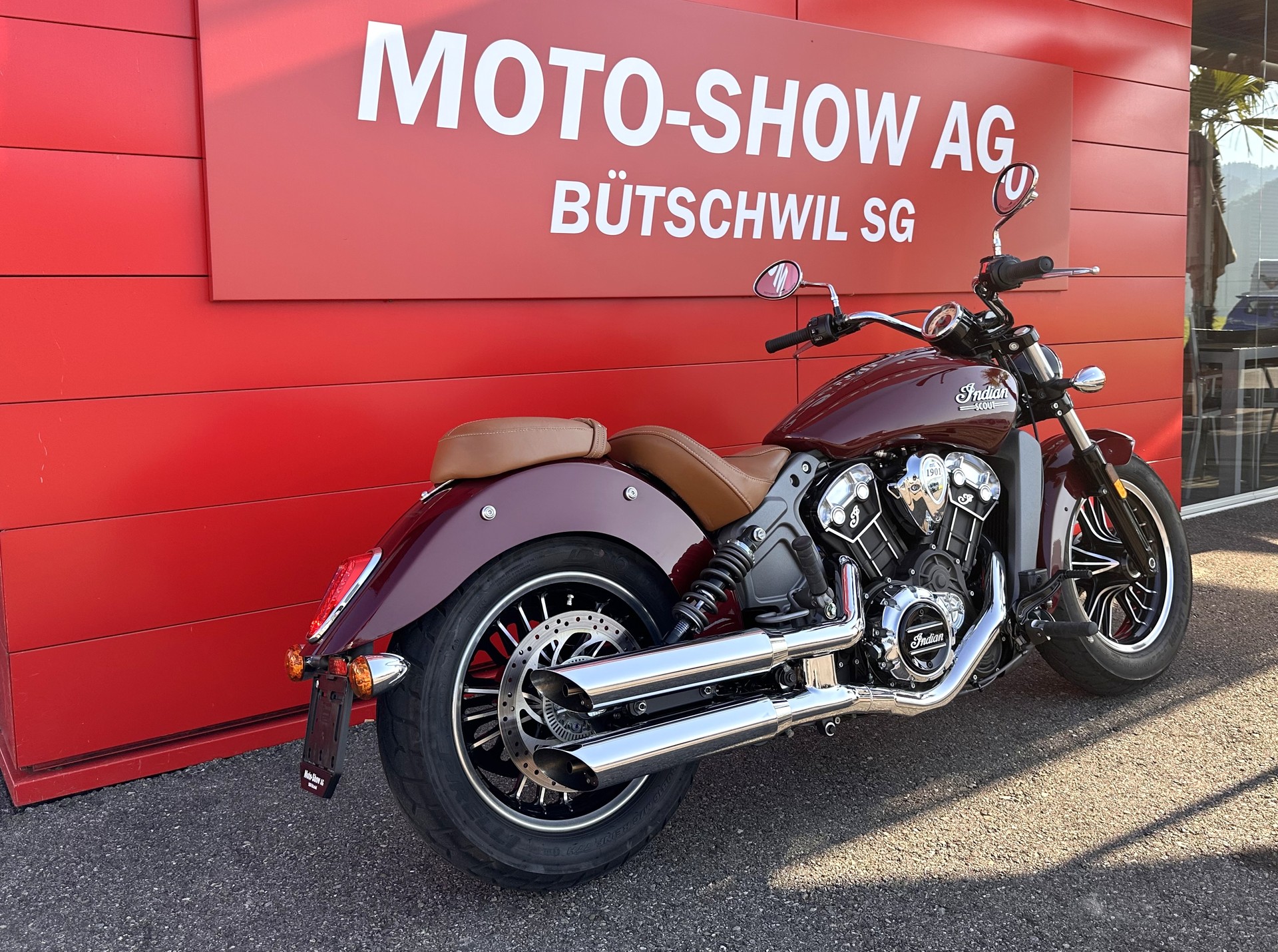 INDIAN Scout ABS-showroom-element-2