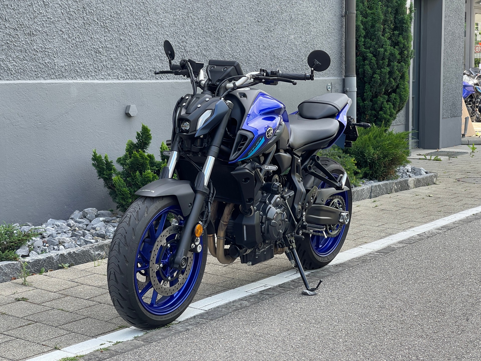 YAMAHA MT-07 (35KW)-showroom-element-1