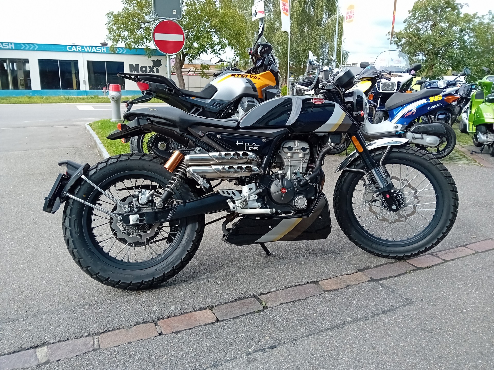 MONDIAL HPS 125
