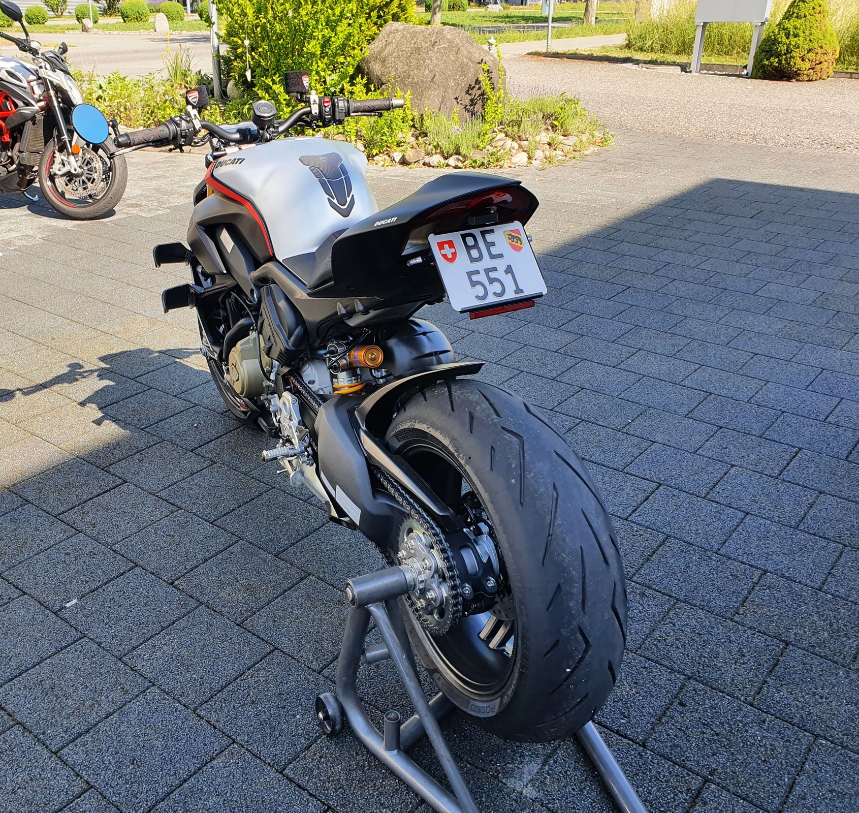 DUCATI Streetfighter V4 SP-image-6