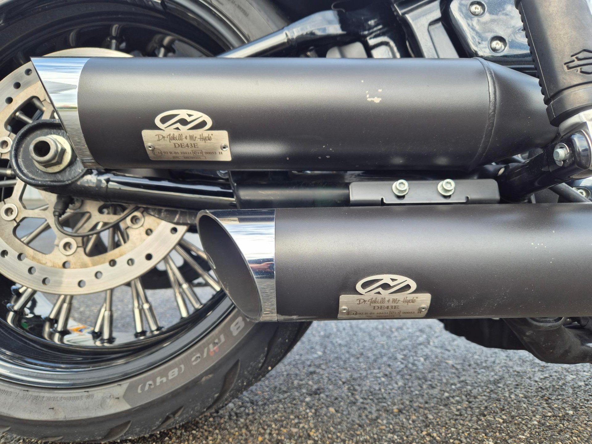 HARLEY-DAVIDSON FXBRS Breakout 114 ABS-image-14