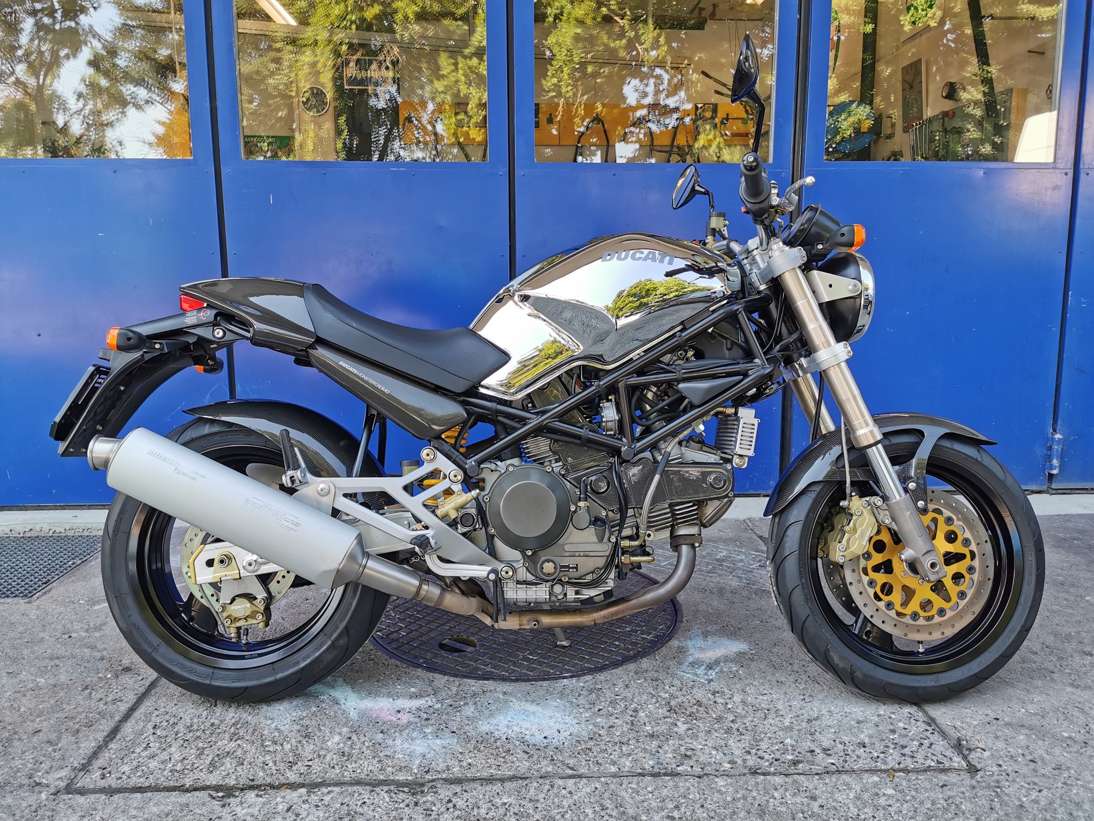 Ducati monster deals cromo