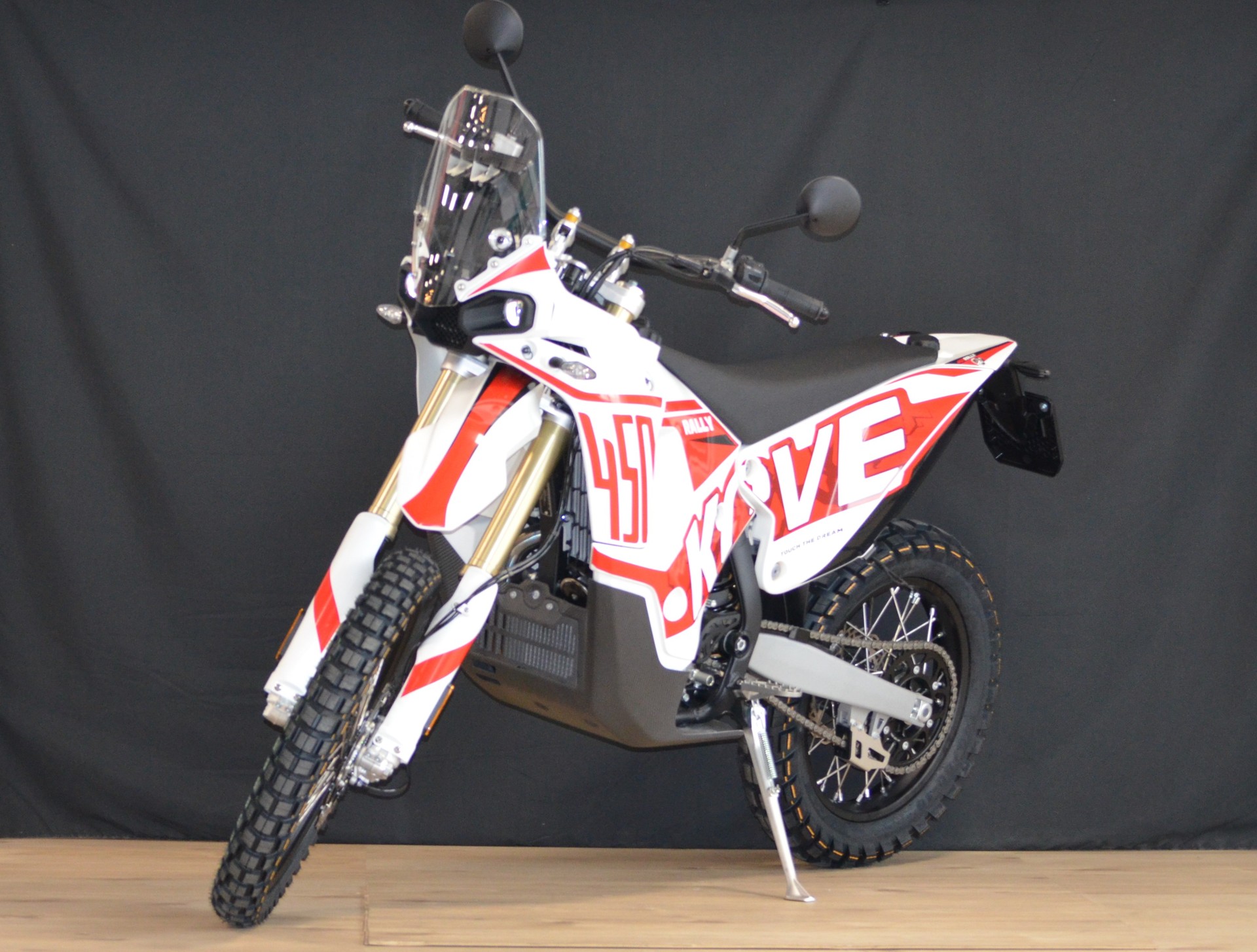 KOVE 450 Rally version basse-showroom-element-1