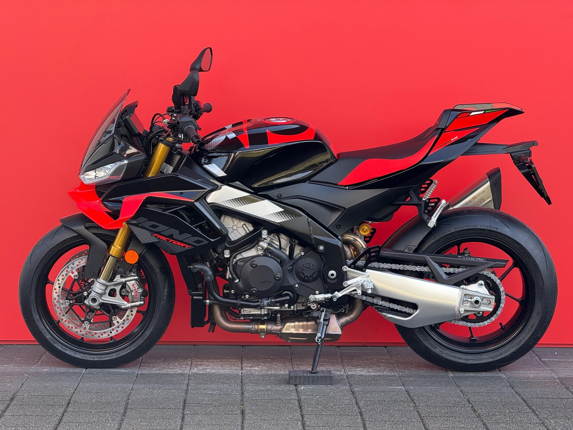 APRILIA Tuono V4 1100 Factory MY25-image-14