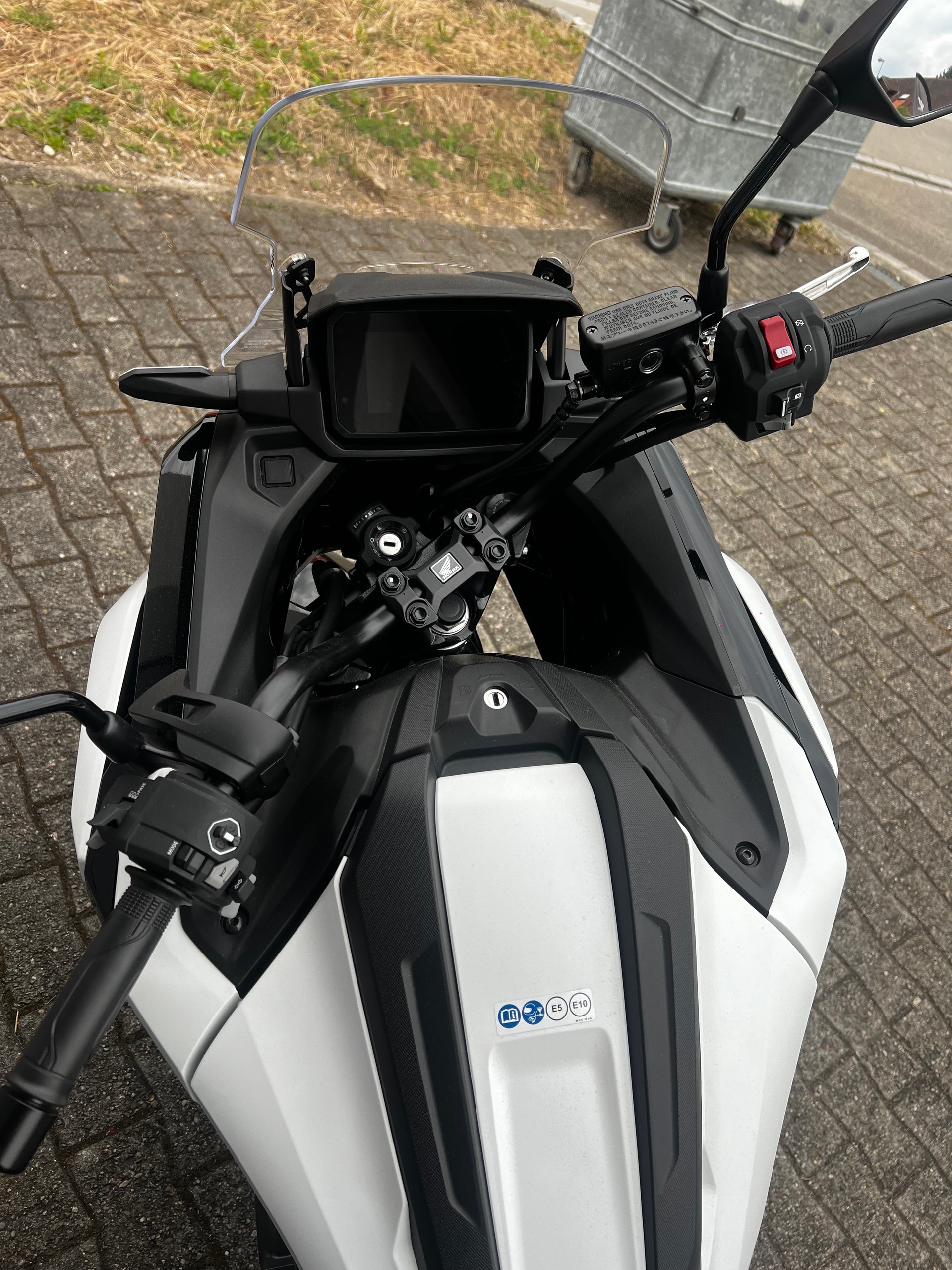HONDA NC 750 X DCT-showroom-element-1