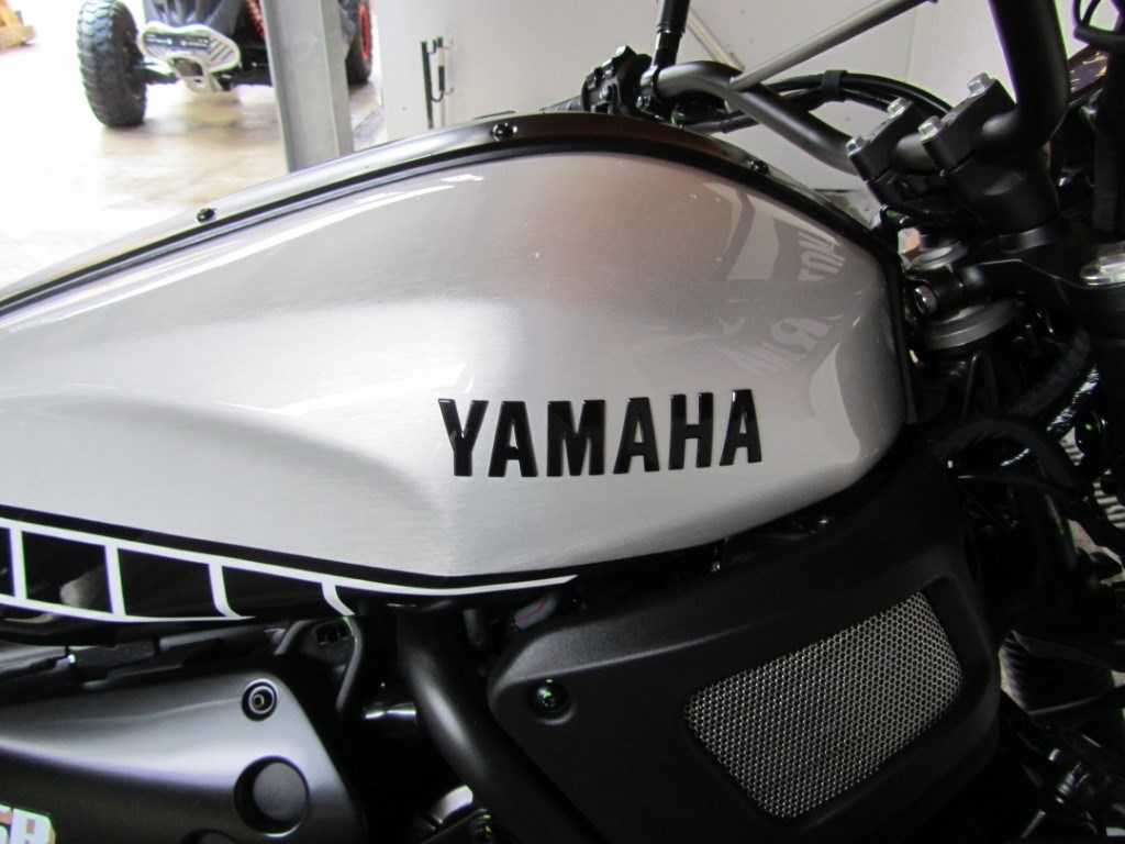 YAMAHA XSR 700 D  Legacy-image-9