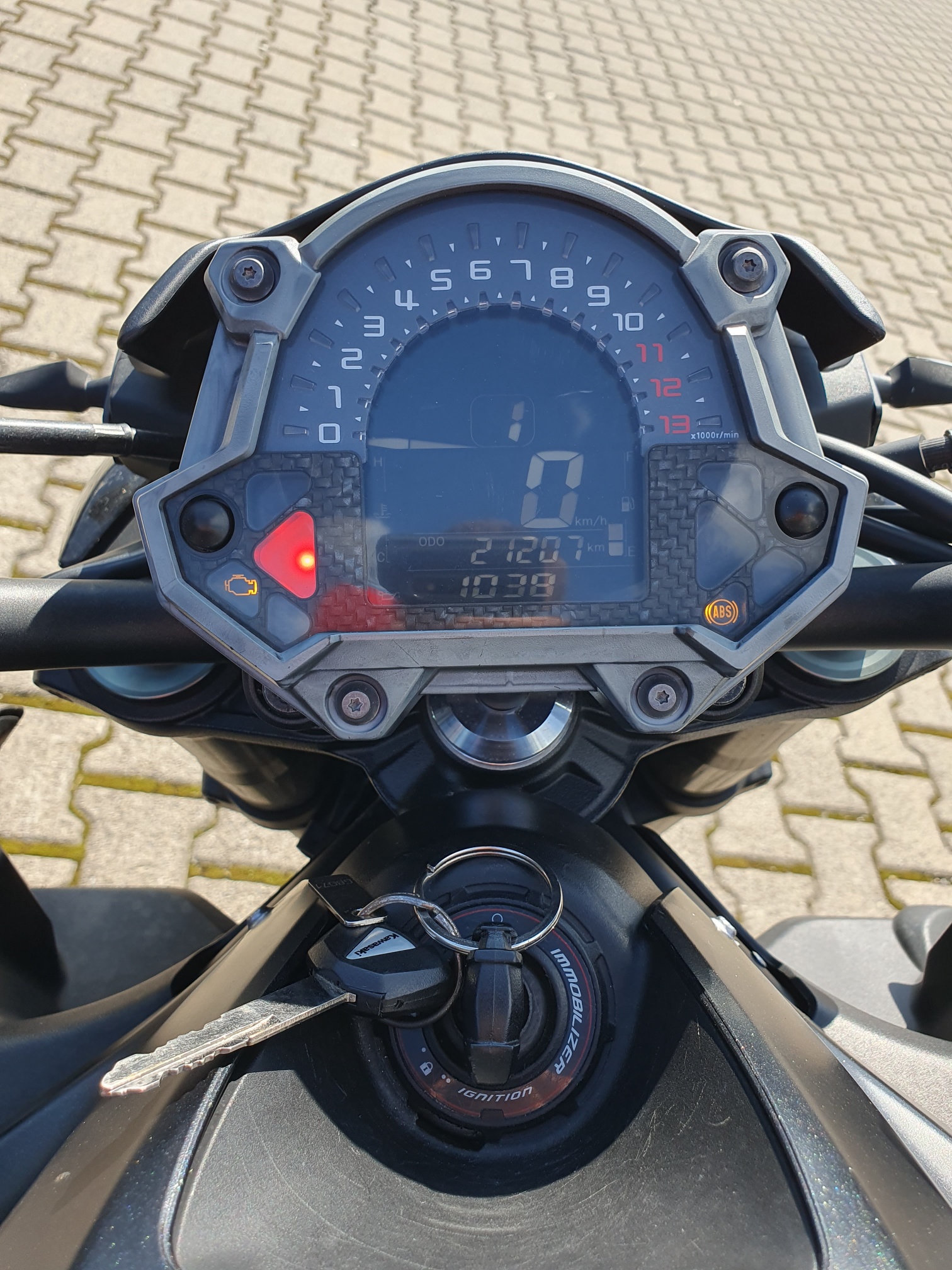 KAWASAKI Z 900-image-2