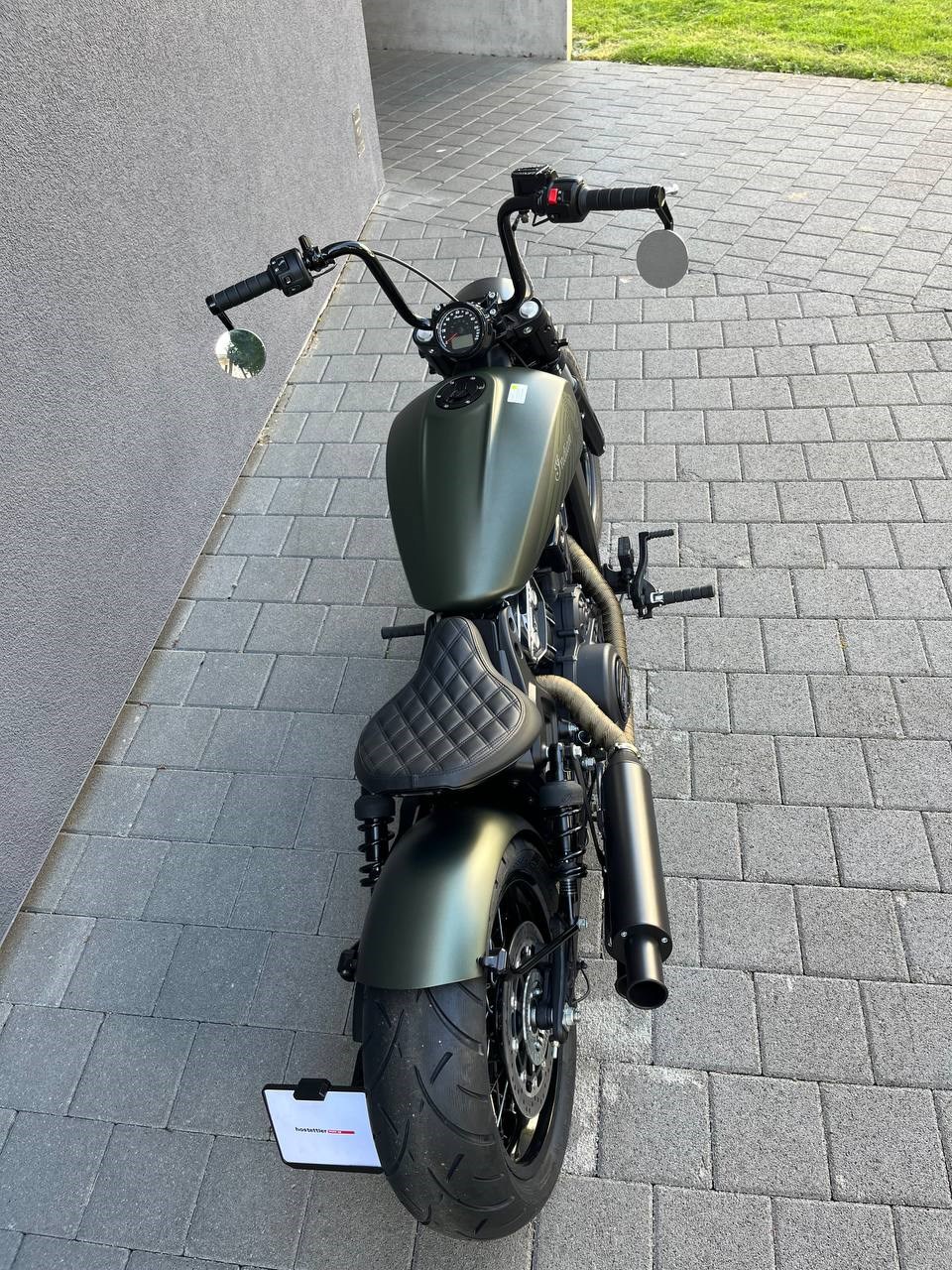 INDIAN Scout Bobber Twenty-showroom-element-3