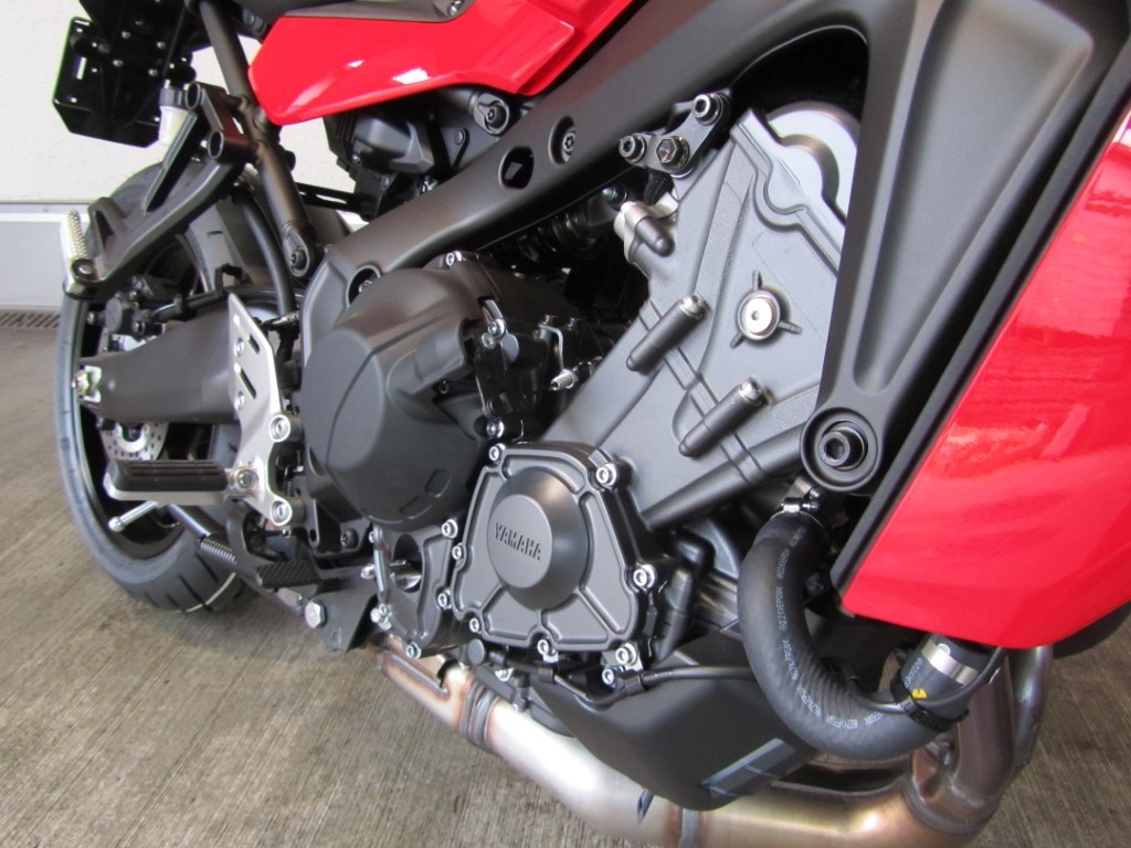 YAMAHA TRACER 9-image-4
