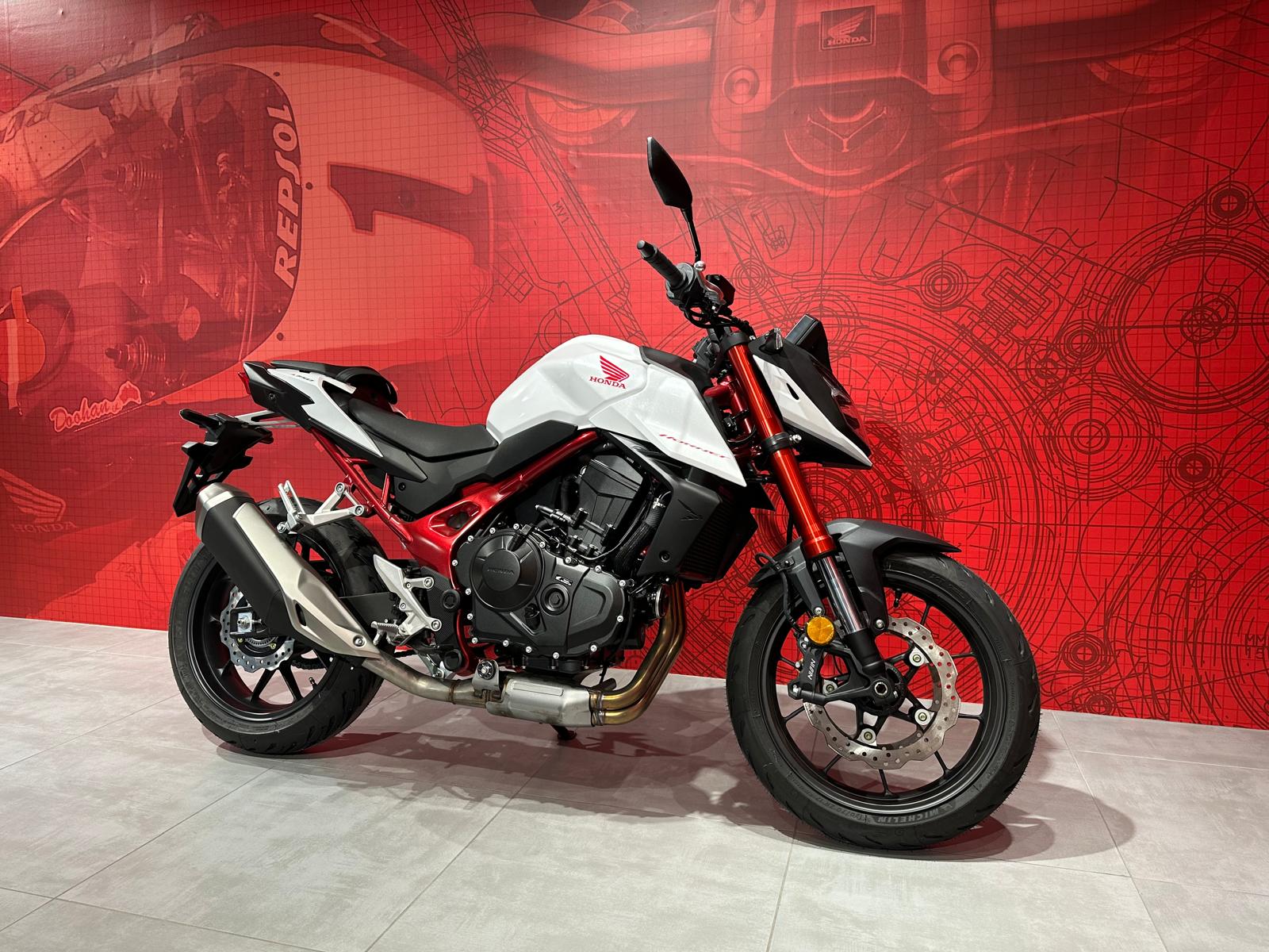 HONDA CB 750 Hornet-showroom-element-1