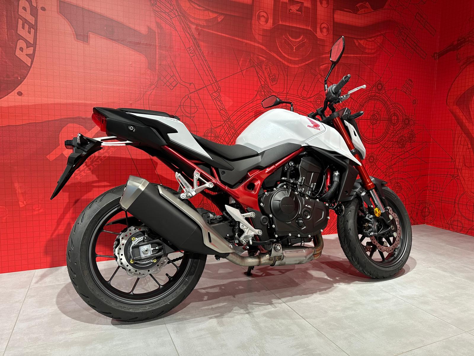 HONDA CB 750 Hornet-showroom-element-2