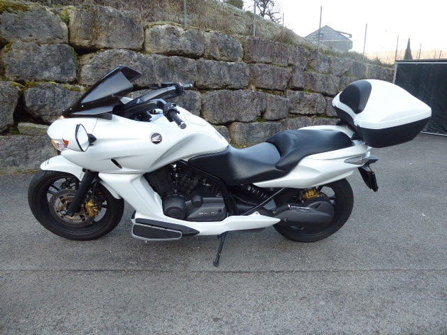 HONDA NSA DN-01 ABS-showroom-element-2