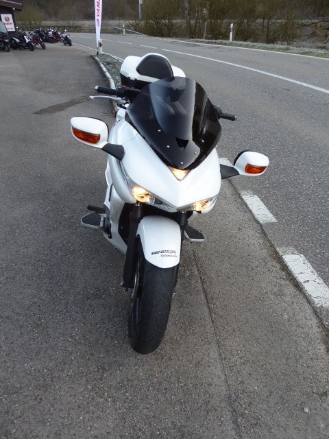 HONDA NSA DN-01 ABS-showroom-element-1