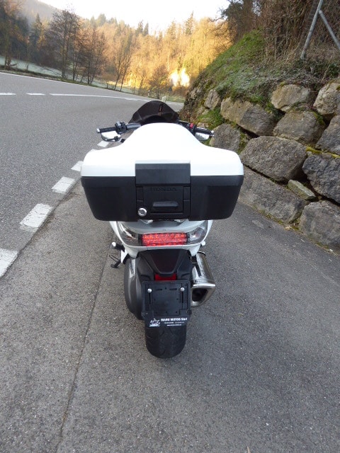 HONDA NSA DN-01 ABS-showroom-element-3