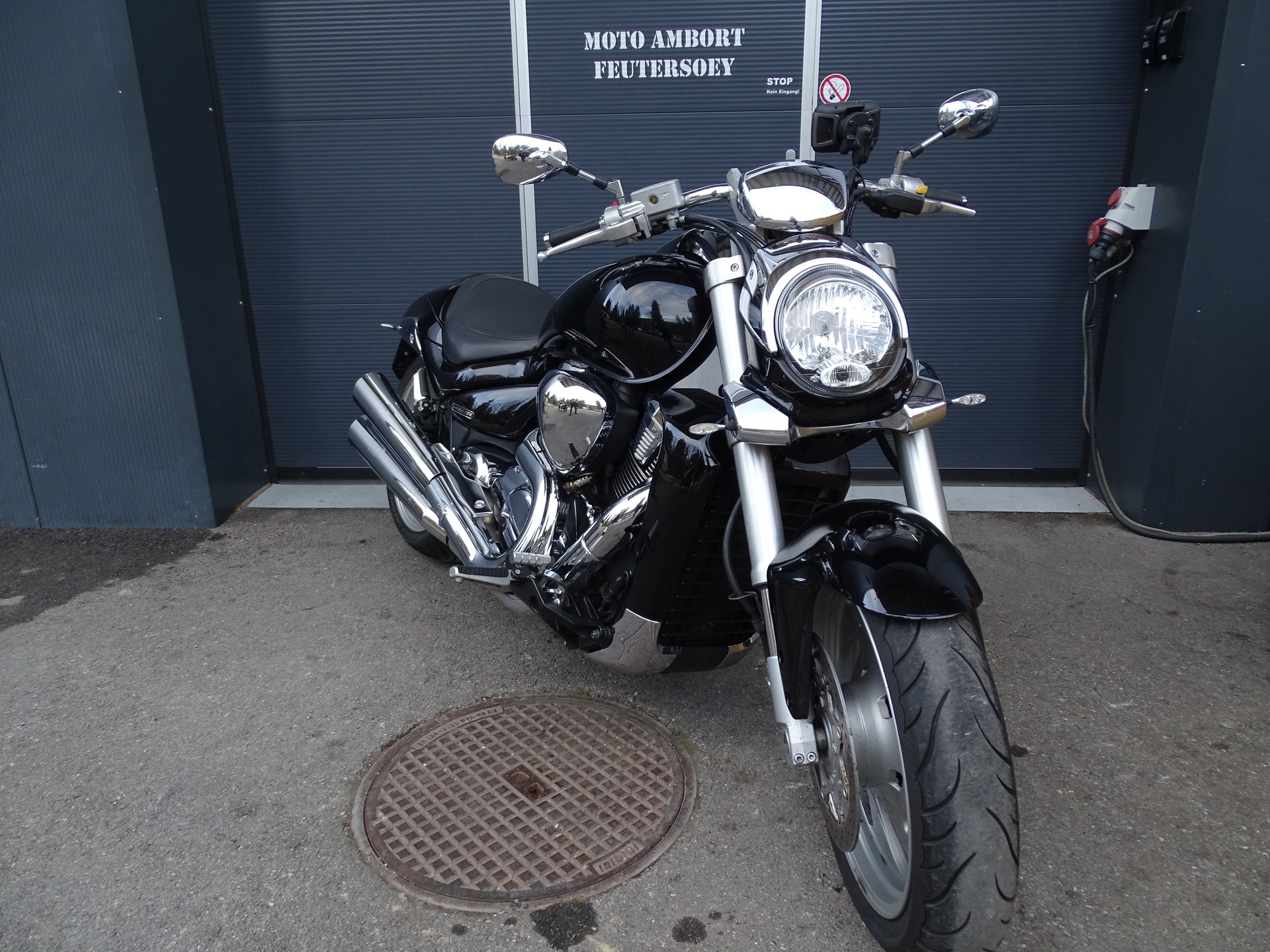 SUZUKI M 1800 R Z K9-image-1