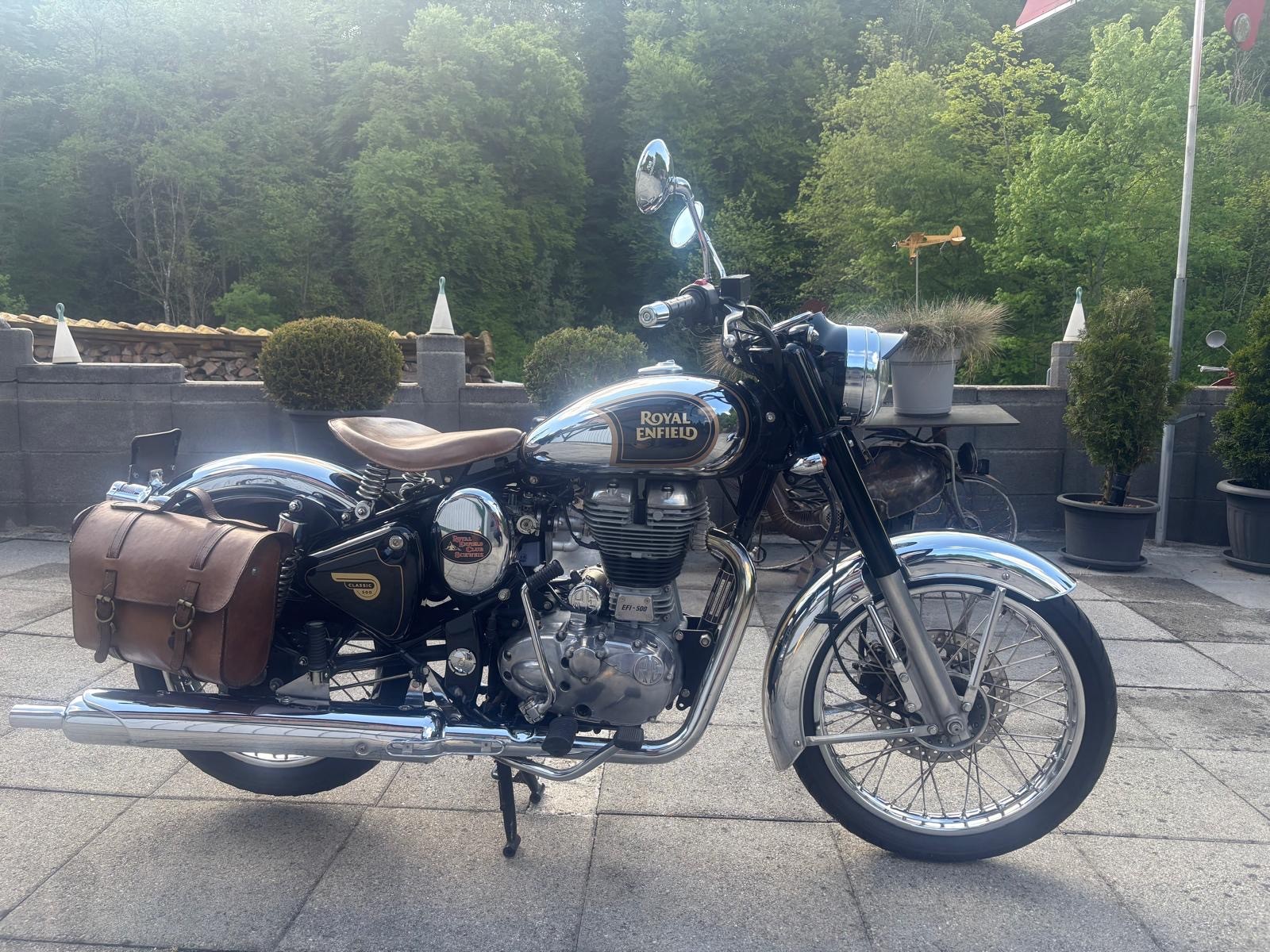 ROYAL ENFIELD Classic Chrome 500i EFI