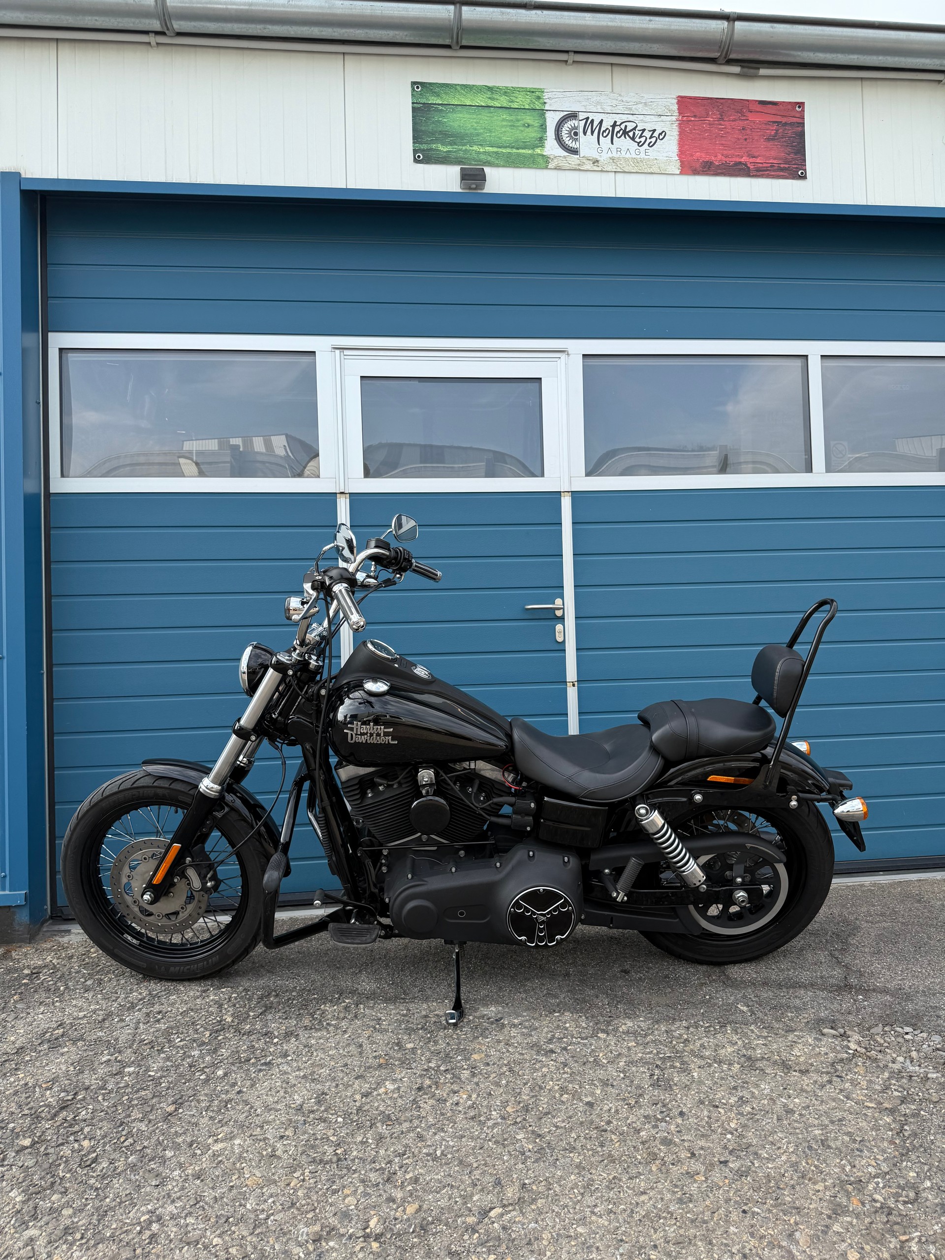 HARLEY-DAVIDSON Street Bob-image-3