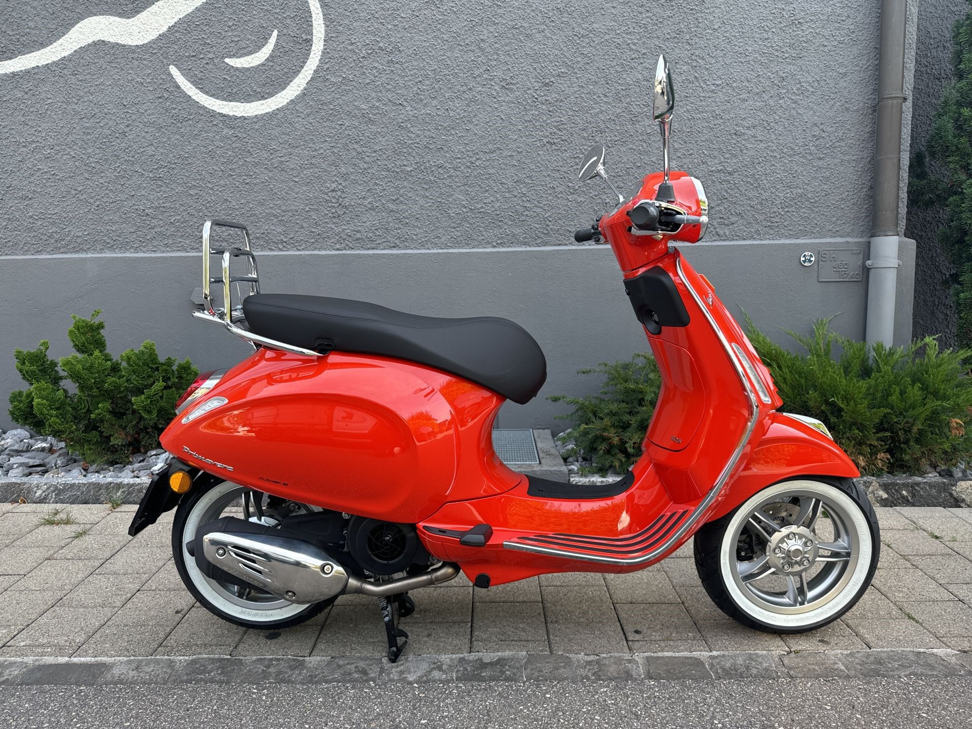 PIAGGIO Vespa Primavera 125 ABS E5+-showroom-element-1