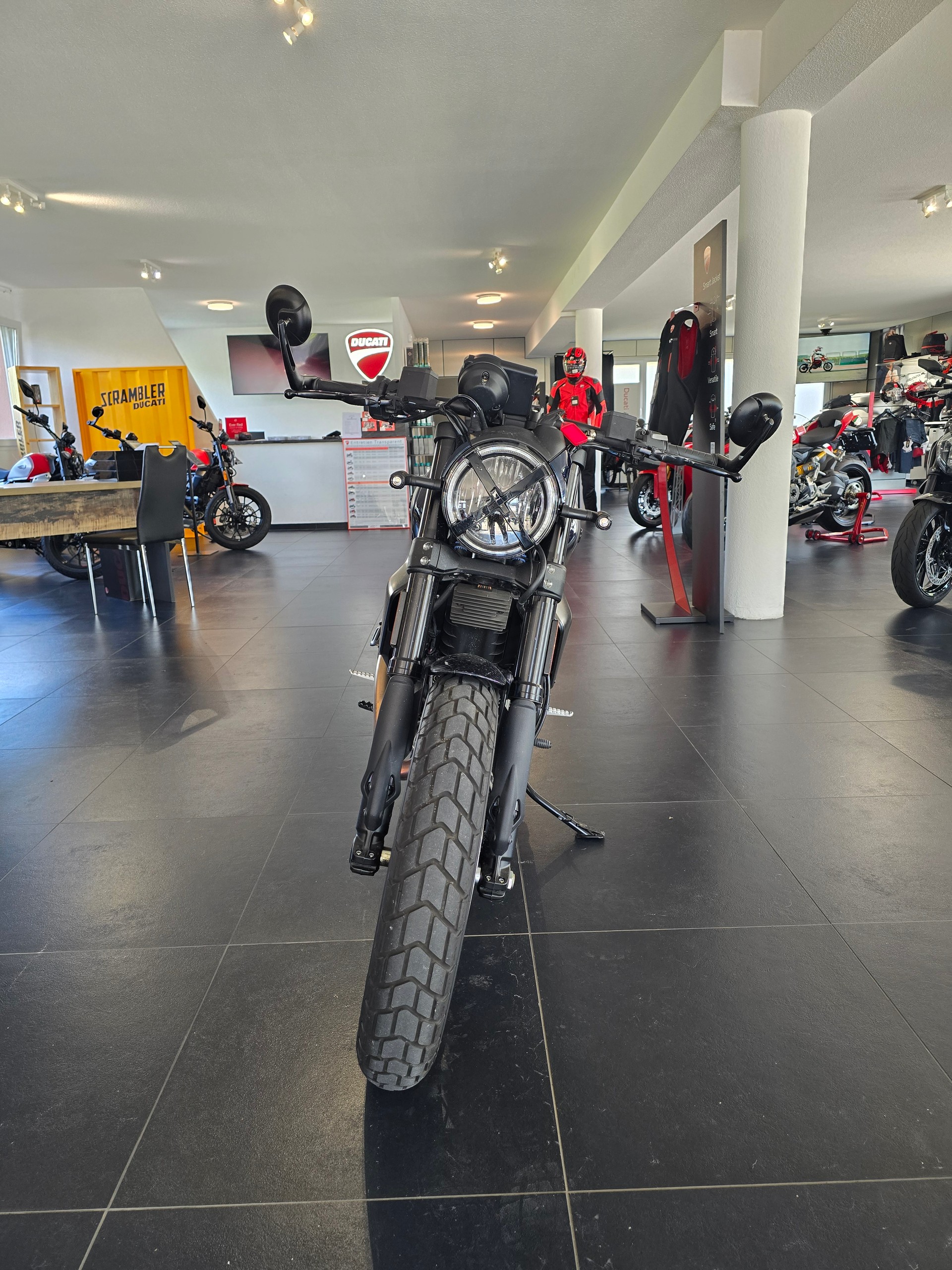 DUCATI SCRAMBLER 803-showroom-element-2