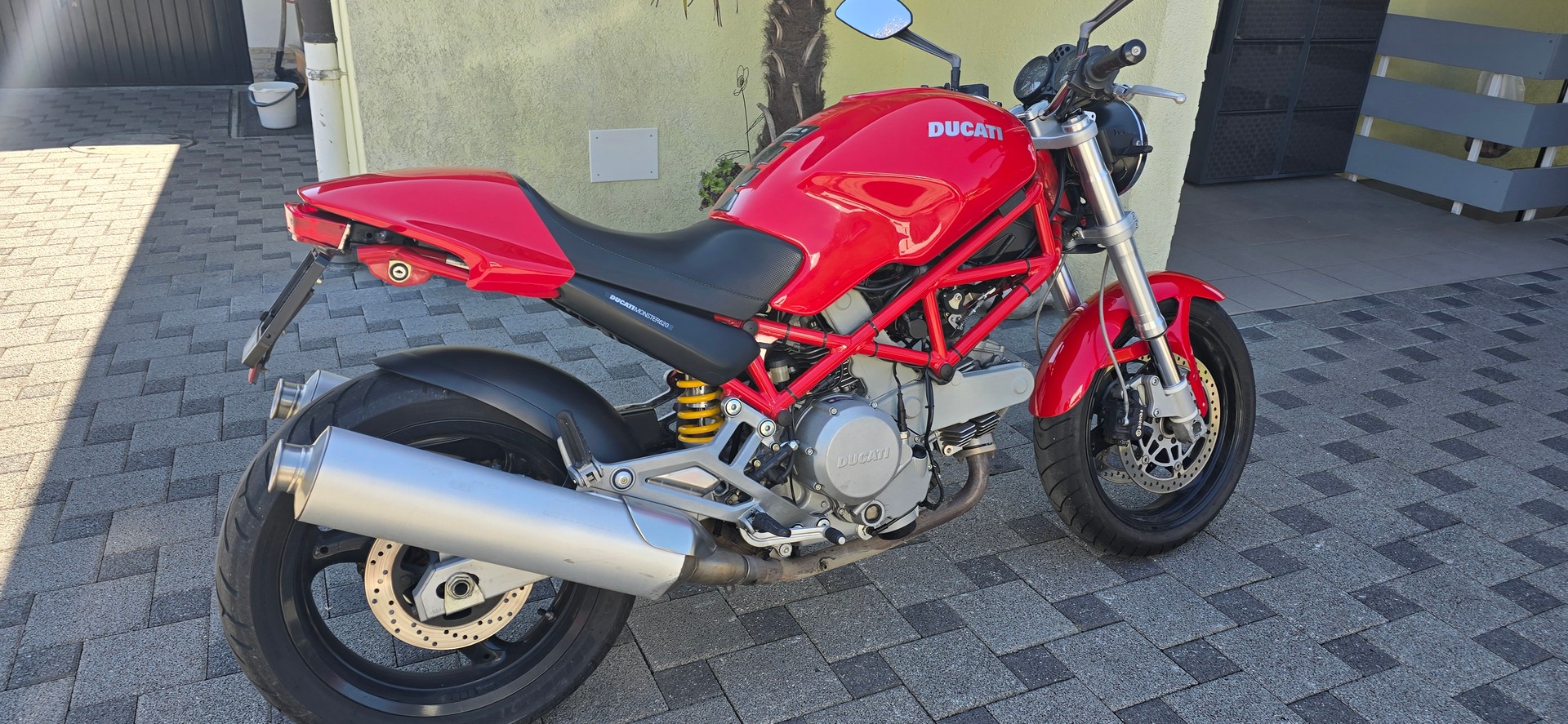 DUCATI Monster 620 i.e.-image-13