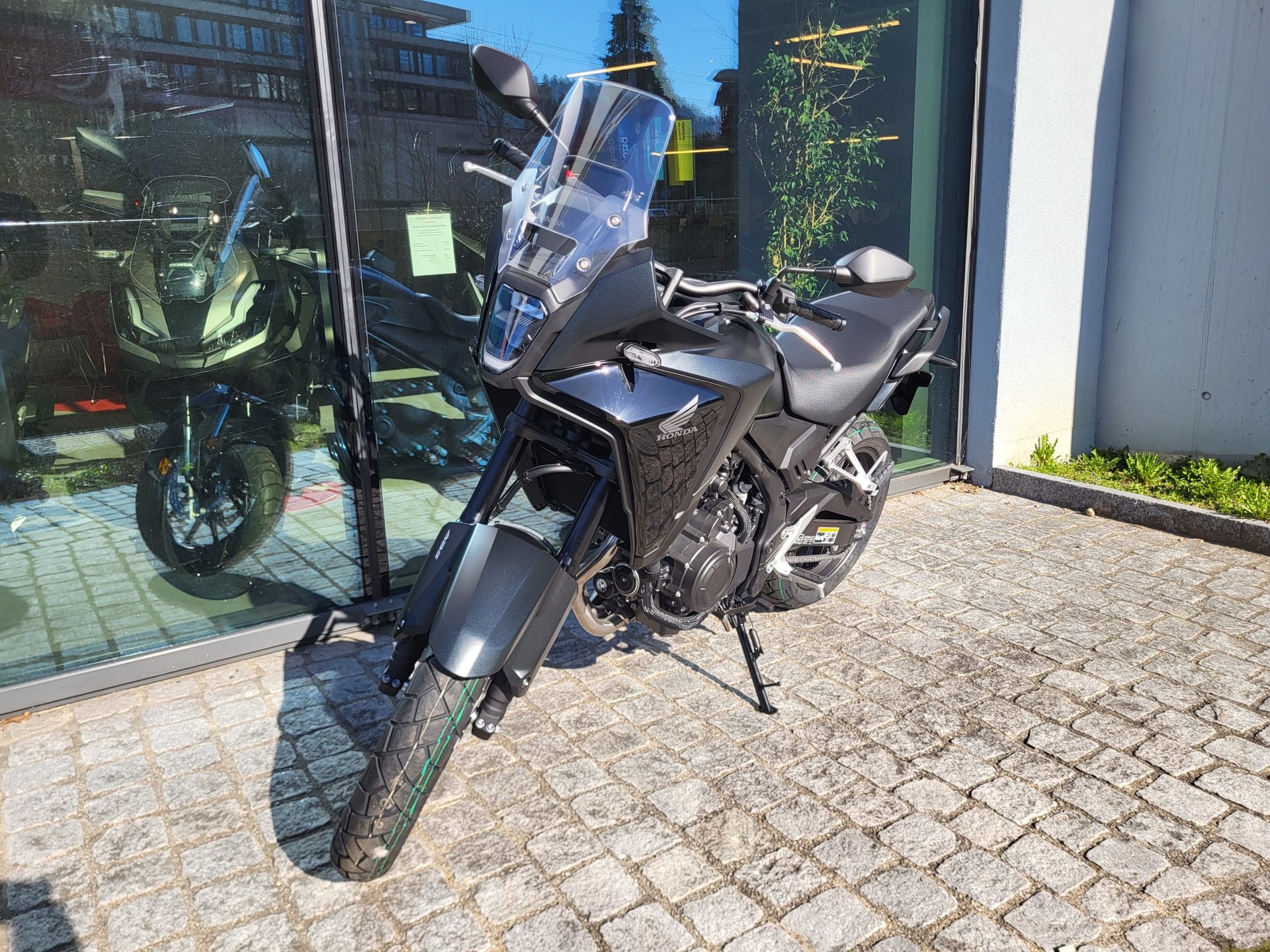 HONDA NX 500-showroom-element-1