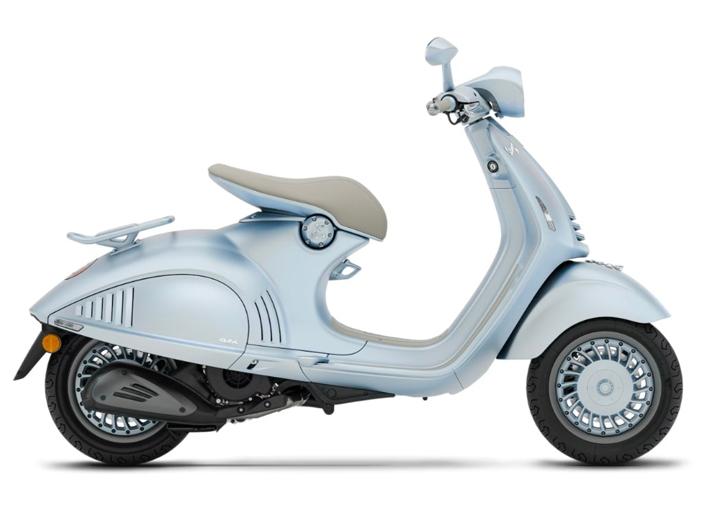 PIAGGIO Vespa 946 Snake