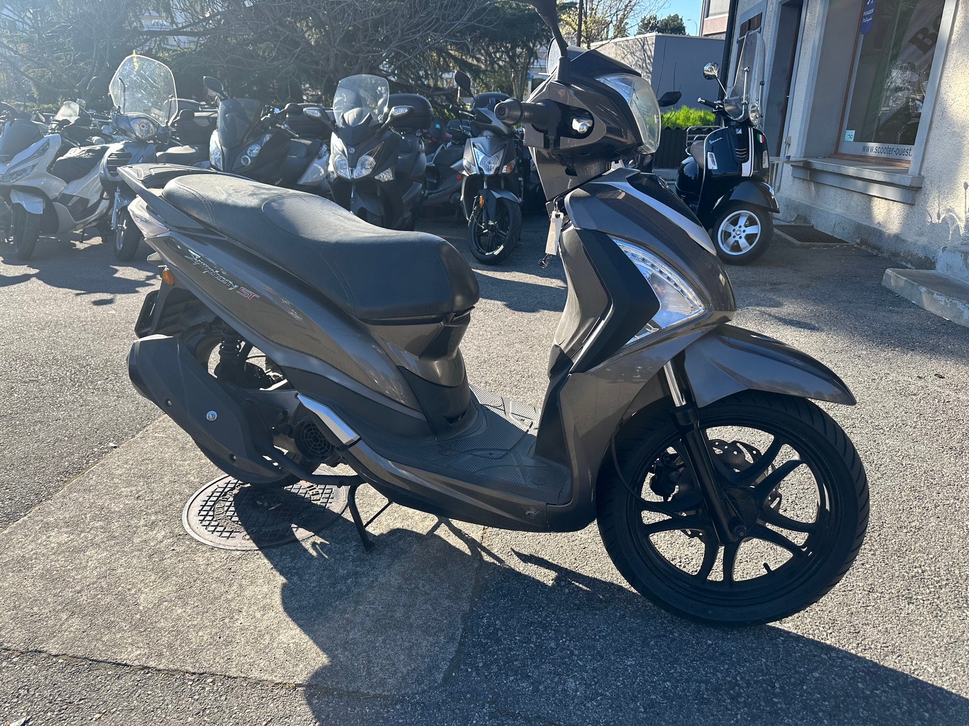 SYM Symphony ST 125