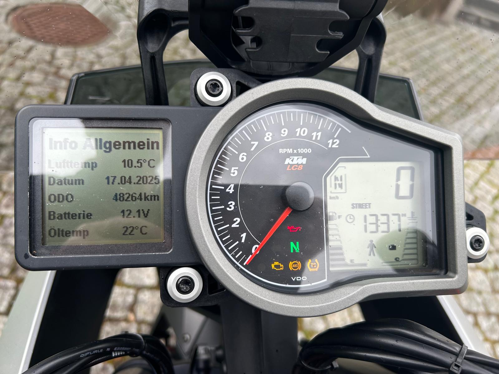 KTM 1290 Super Duke GT-image-9