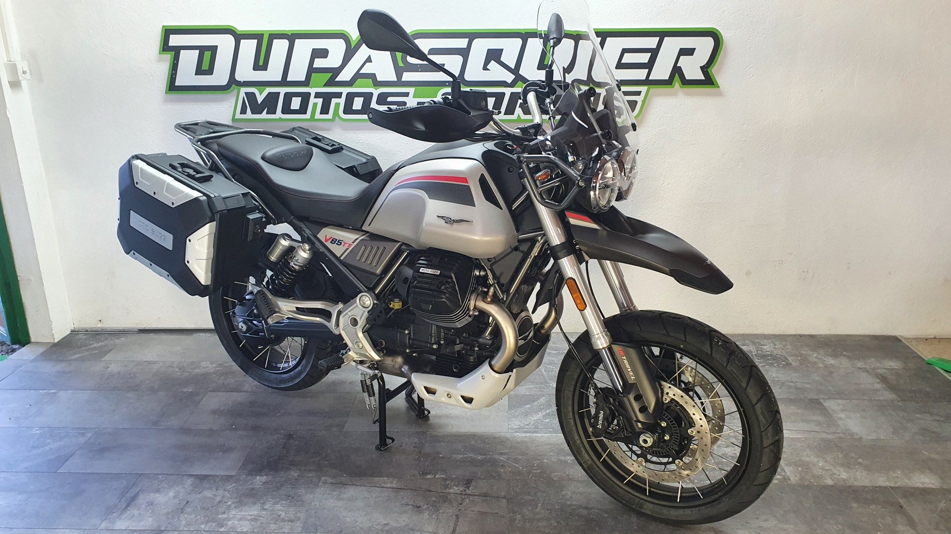 MOTO GUZZI V85 TT Travel-showroom-element-2