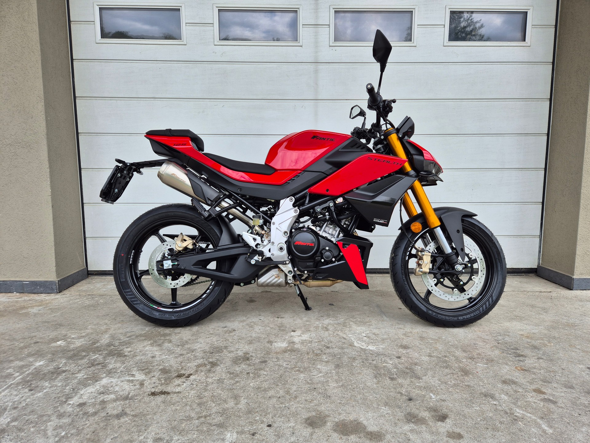 FANTIC STEALTH 125-image-1
