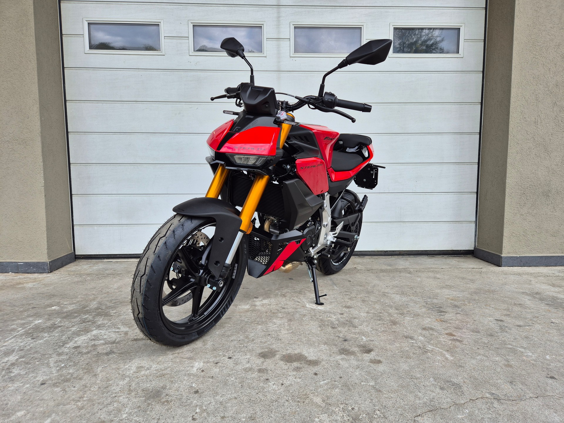 FANTIC STEALTH 125-image-4