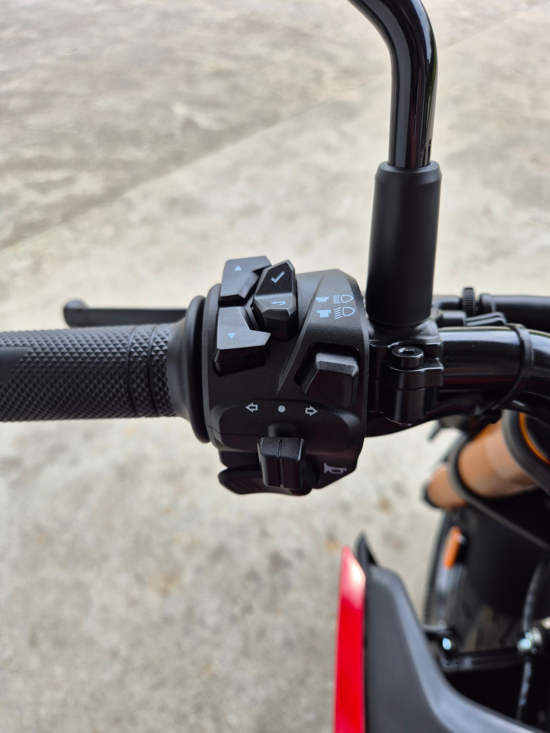 FANTIC STEALTH 125-image-12