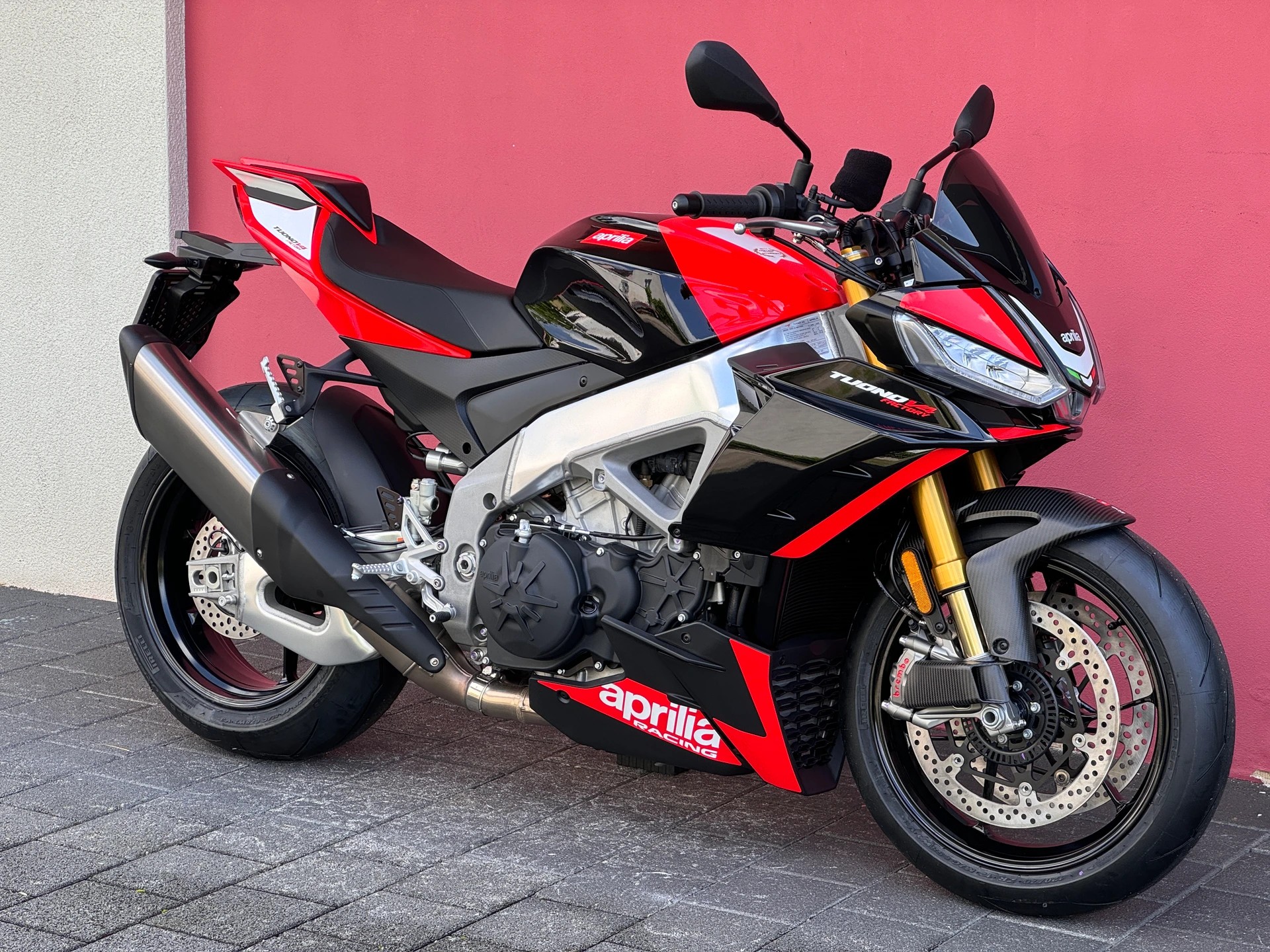 APRILIA Tuono V4 1100 Factory SE 09 SBK-image-5