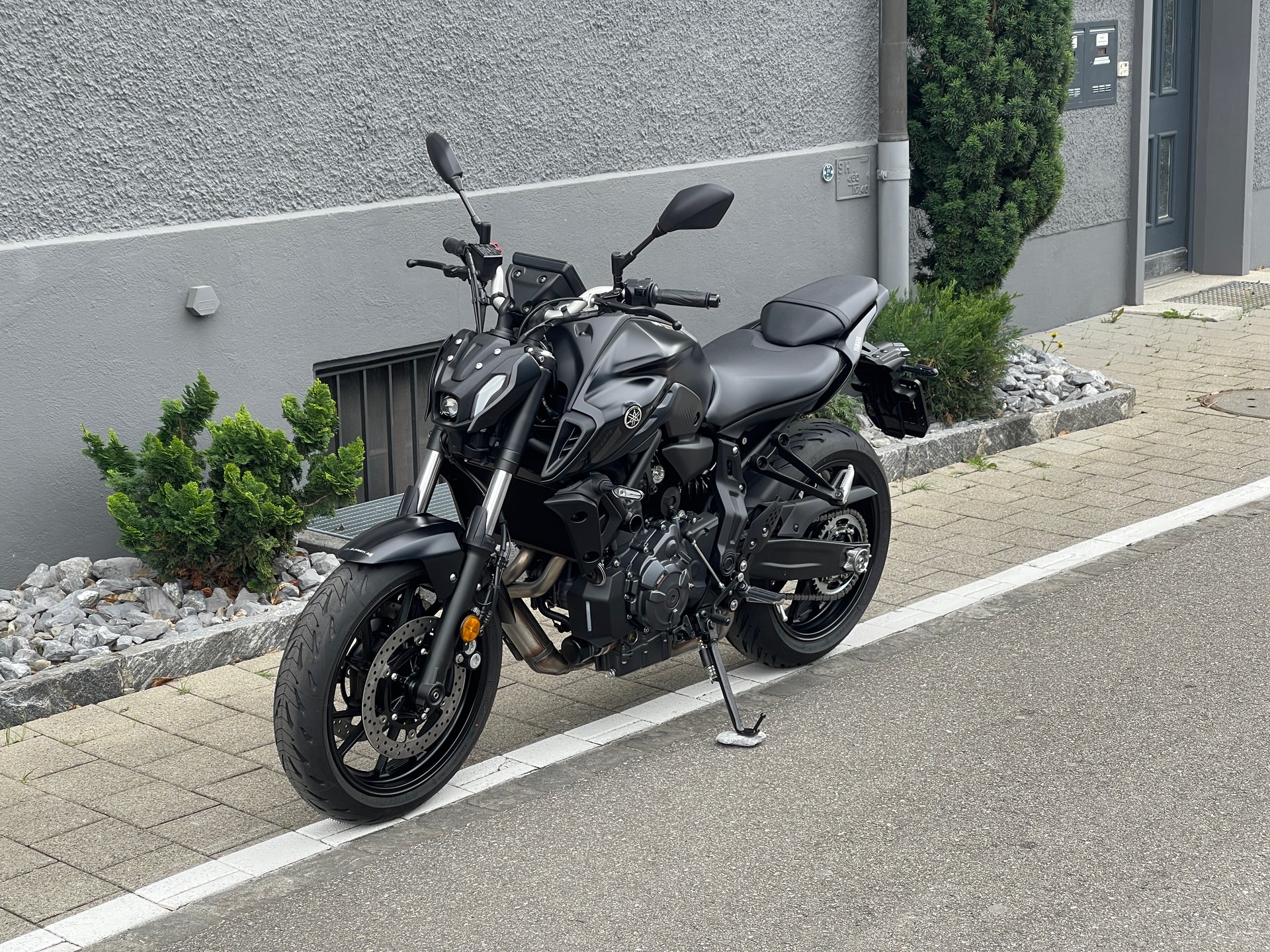 YAMAHA MT-07-showroom-element-1