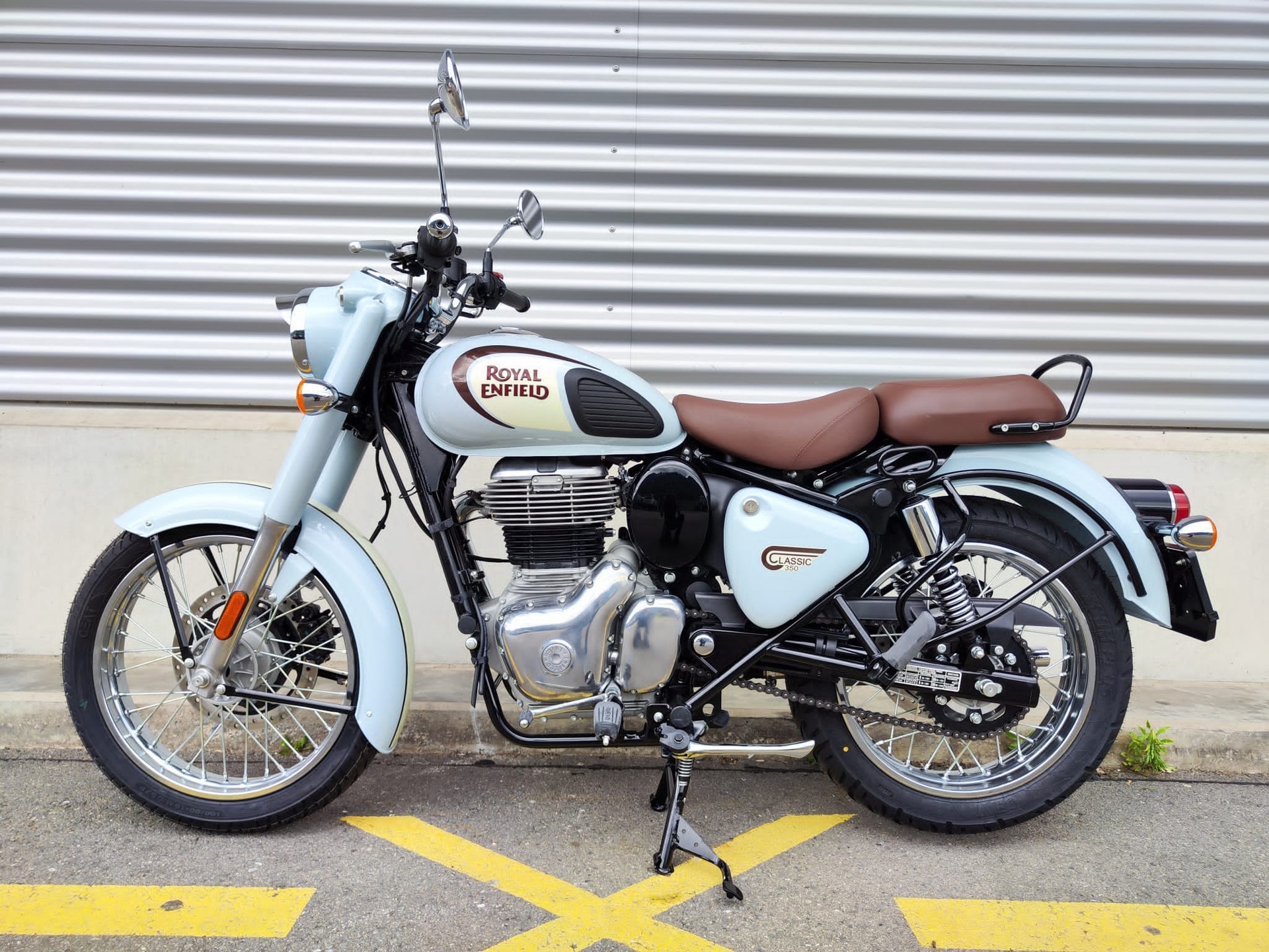ROYAL ENFIELD CLASSIC Halcyon Grey-showroom-element-1