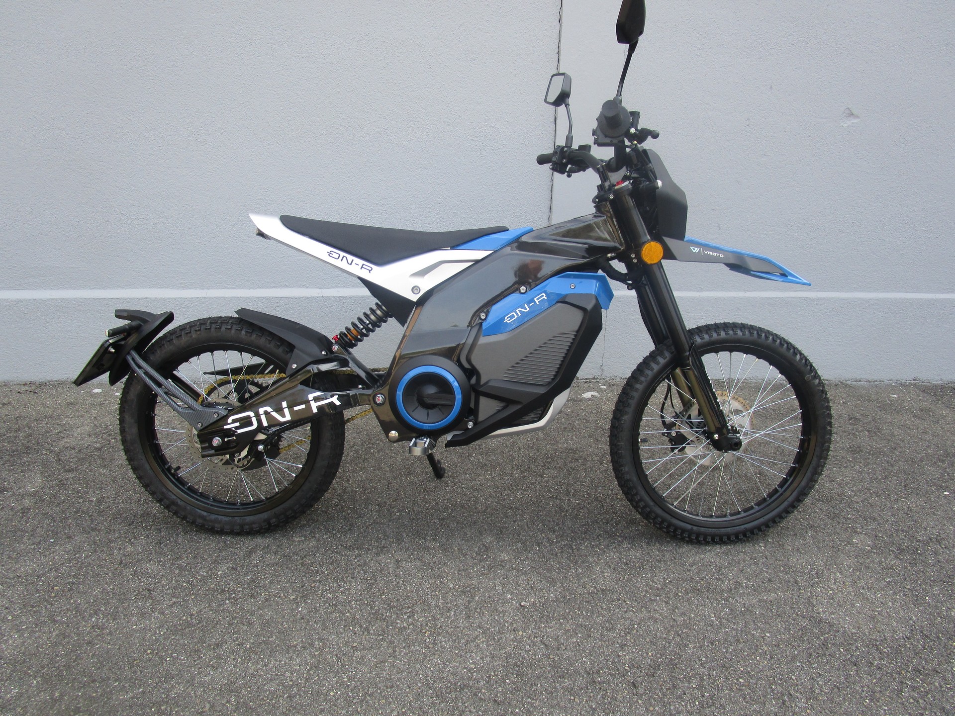VMOTO ON R L3