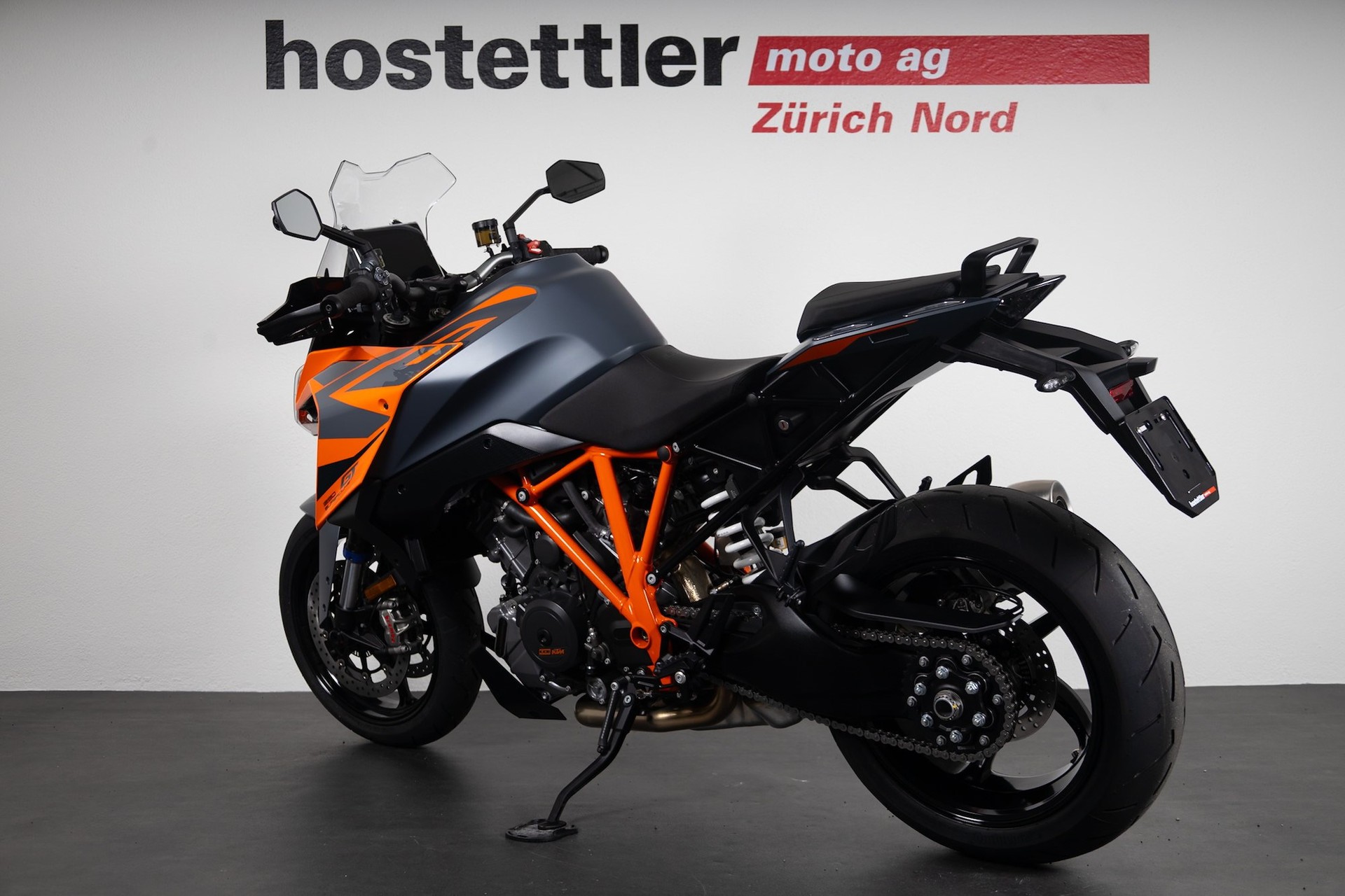 KTM 1290 Super Duke GT ABS-showroom-element-3
