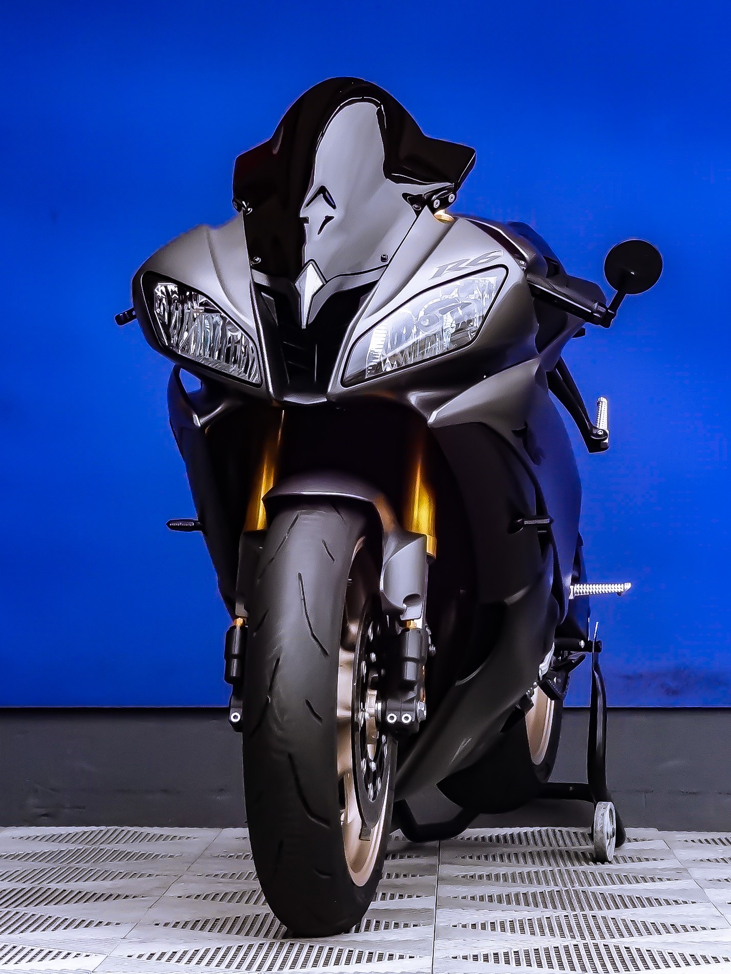 YAMAHA YZF-R6-showroom-element-2