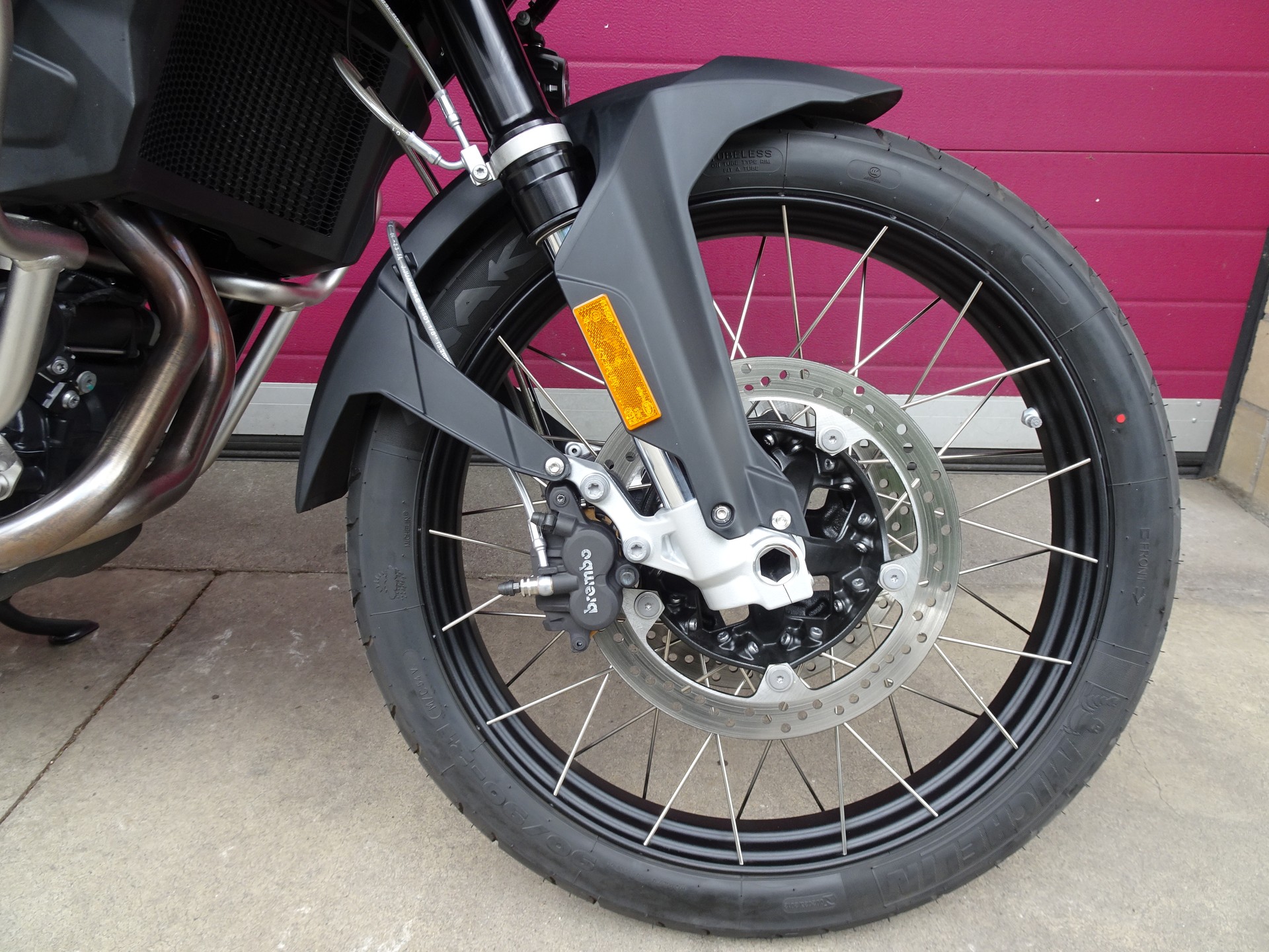 BMW F 850 GS Adventure Triple Black-showroom-element-1