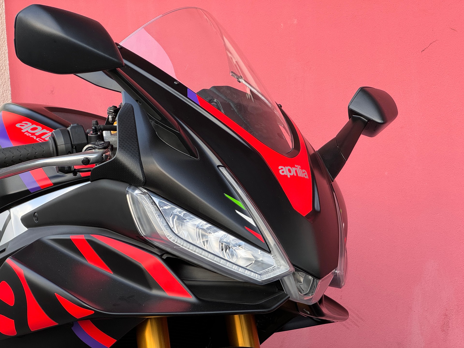 APRILIA RSV4 1100 Factory-image-7