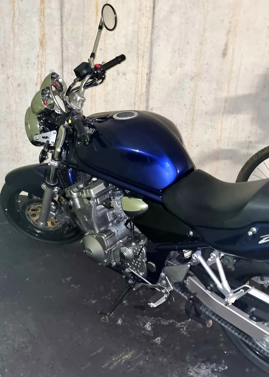 SUZUKI GSF 600 Bandit Y-image-1