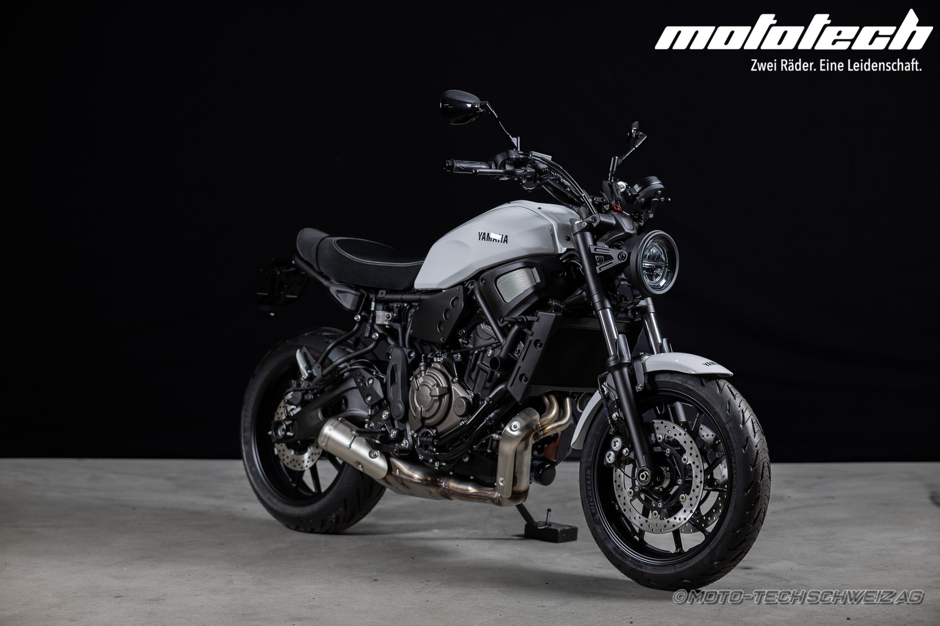 YAMAHA XSR 700