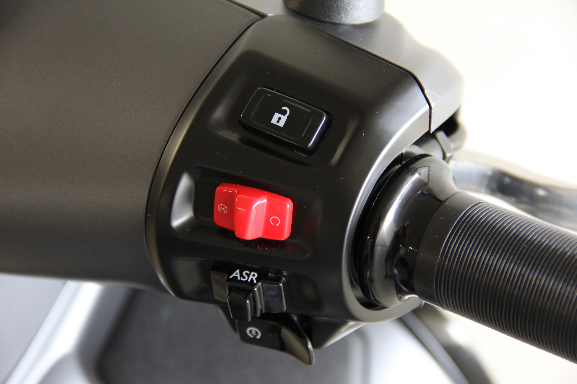 PIAGGIO Vespa GTS 310 Super Sport RST E5+-image-15