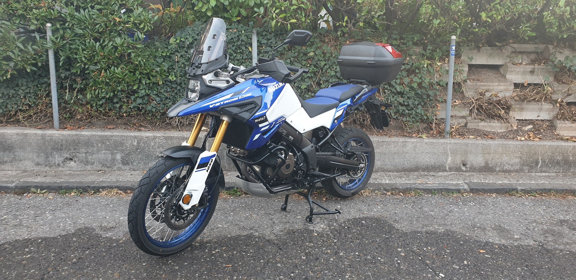 SUZUKI DL 1050 DE-image-0
