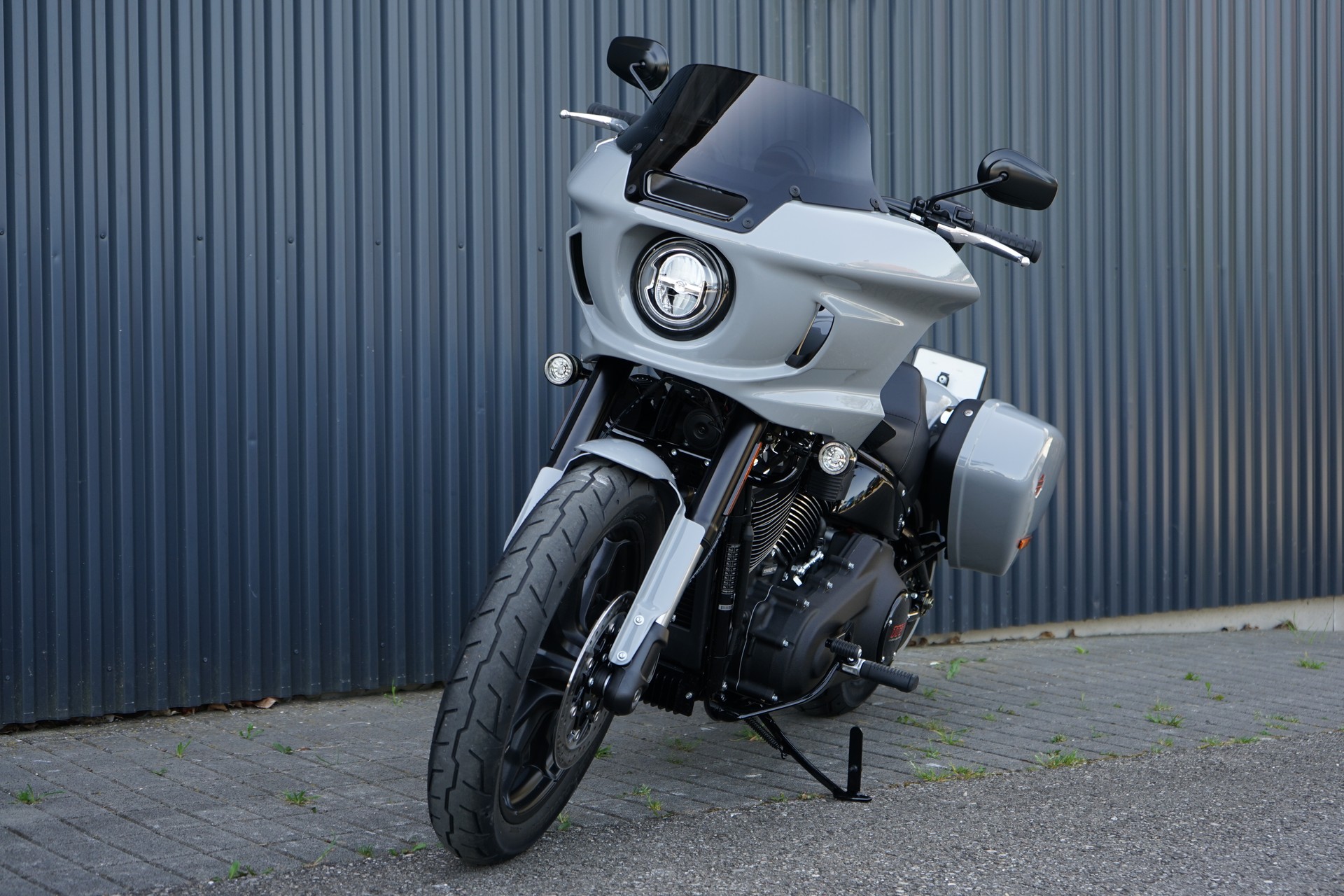 HARLEY-DAVIDSON FXLRST Low Rider ST-showroom-element-2