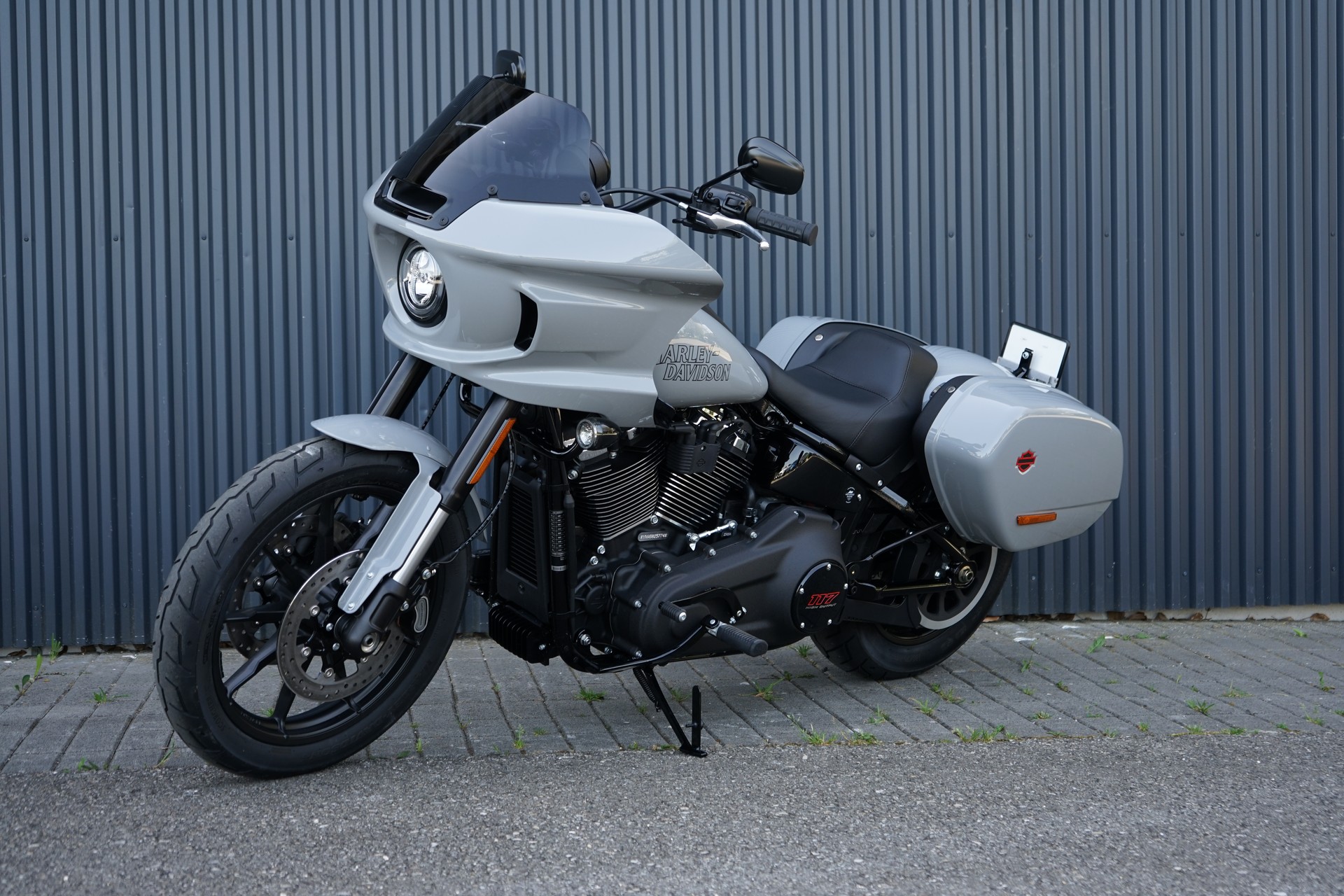 HARLEY-DAVIDSON FXLRST Low Rider ST-showroom-element-1