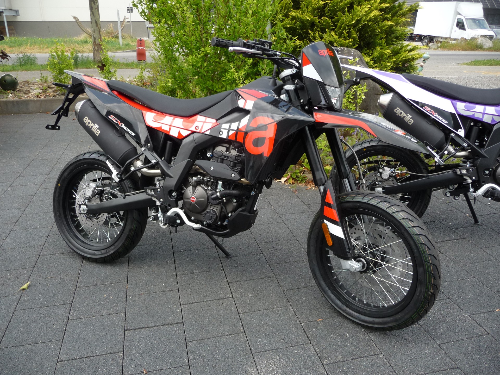 APRILIA SX125-image-2
