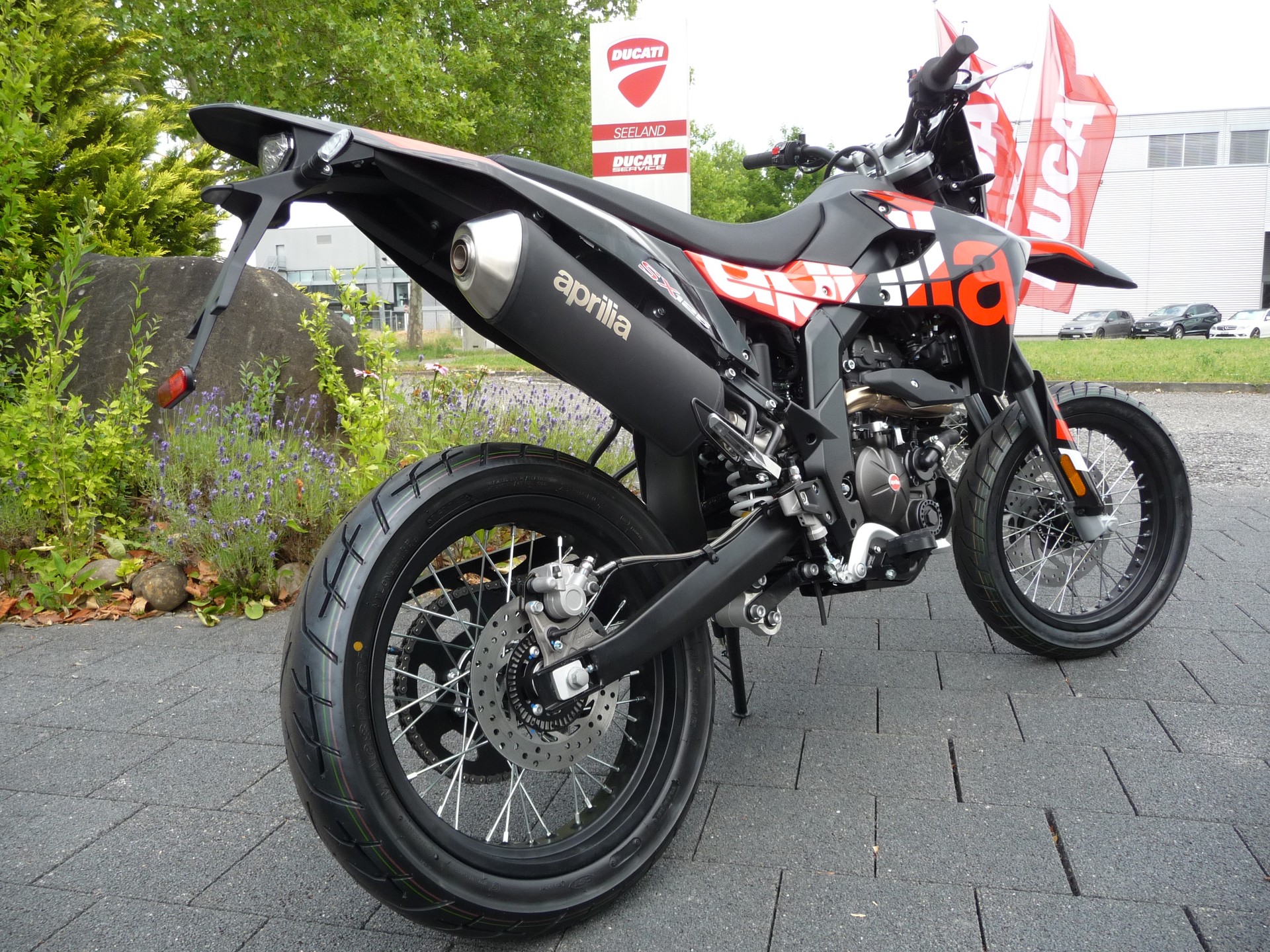 APRILIA SX125-image-1